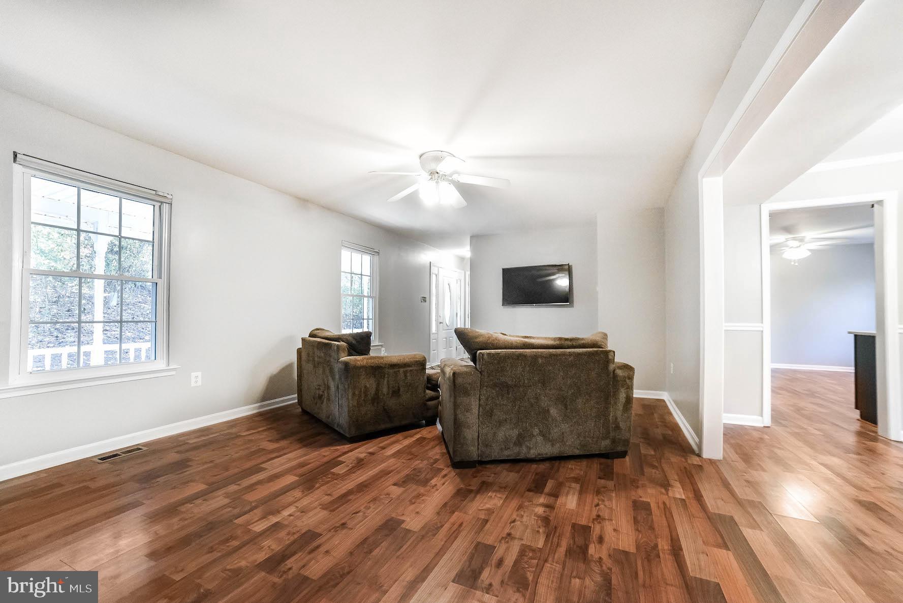 SUMMITT HILL - Residential