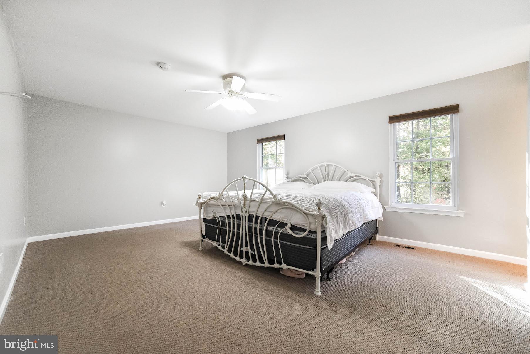 SUMMITT HILL - Residential