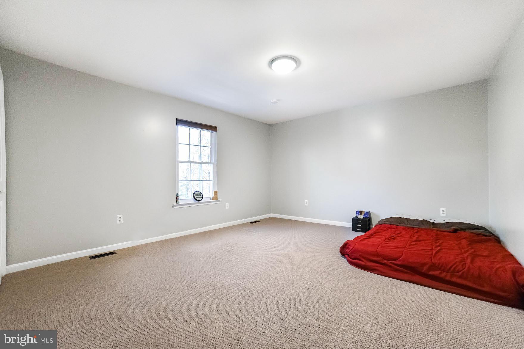 SUMMITT HILL - Residential