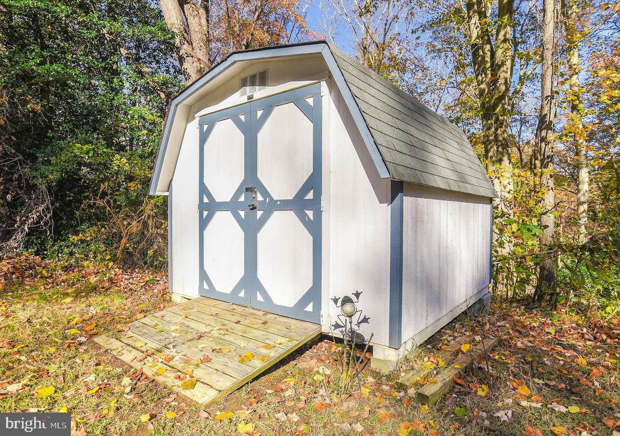 SUMMITT HILL - Residential