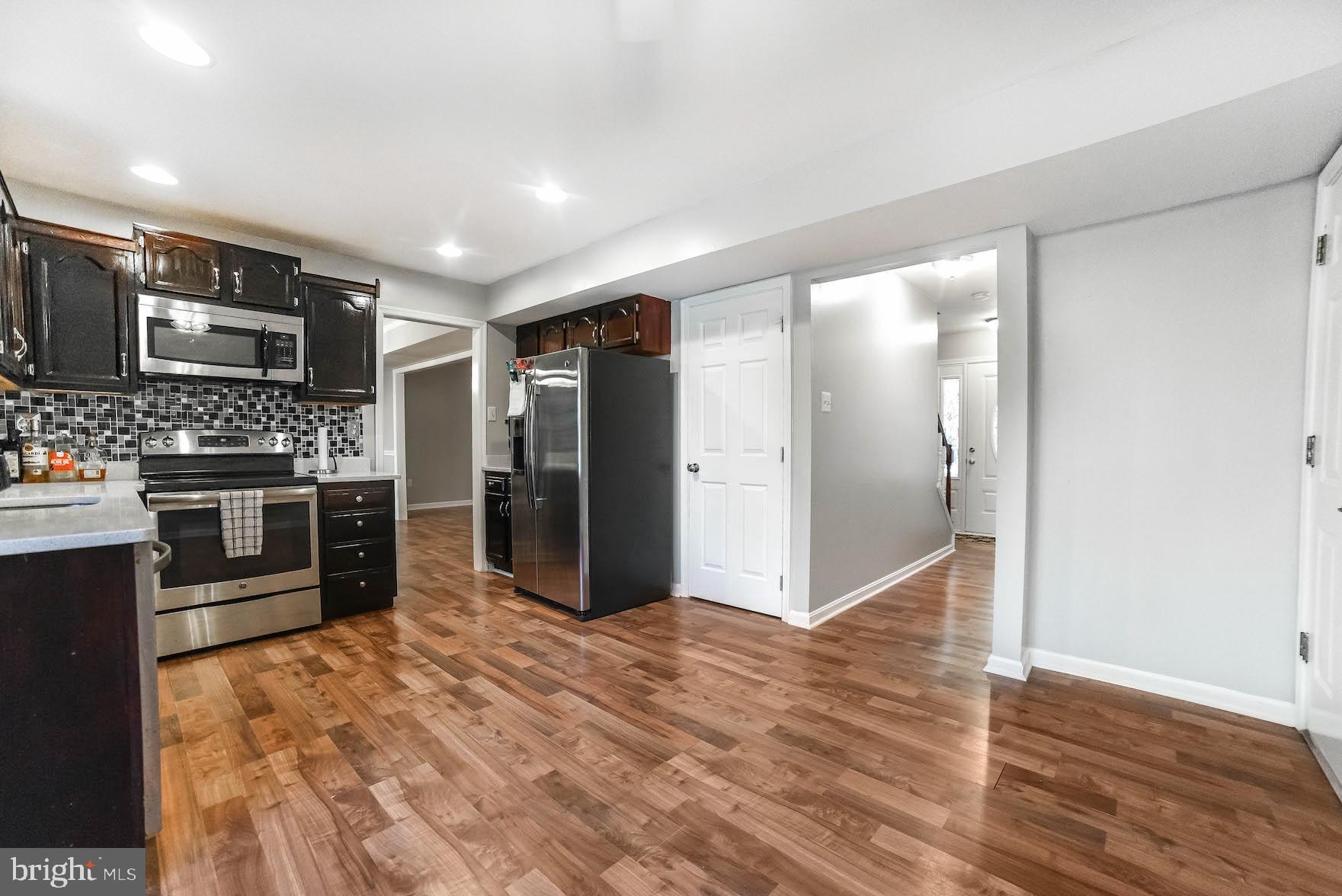 SUMMITT HILL - Residential