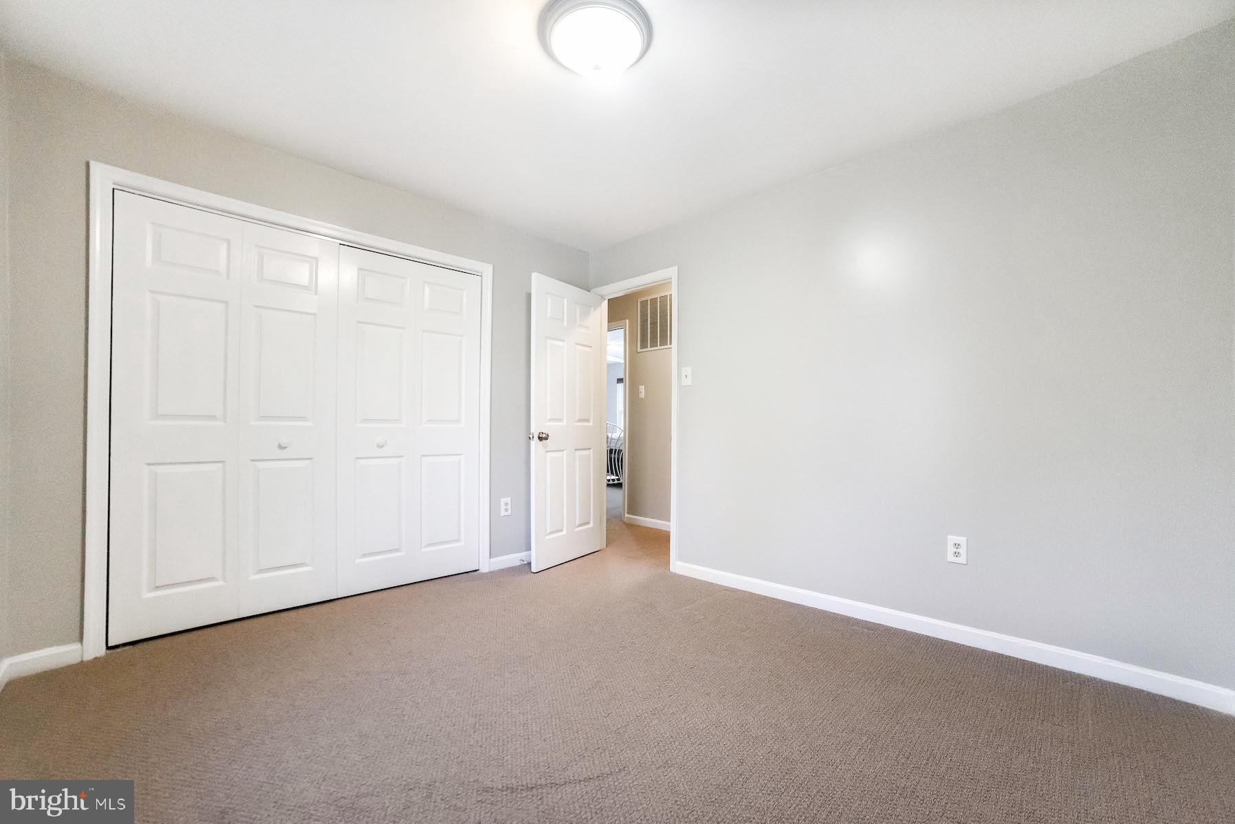 SUMMITT HILL - Residential