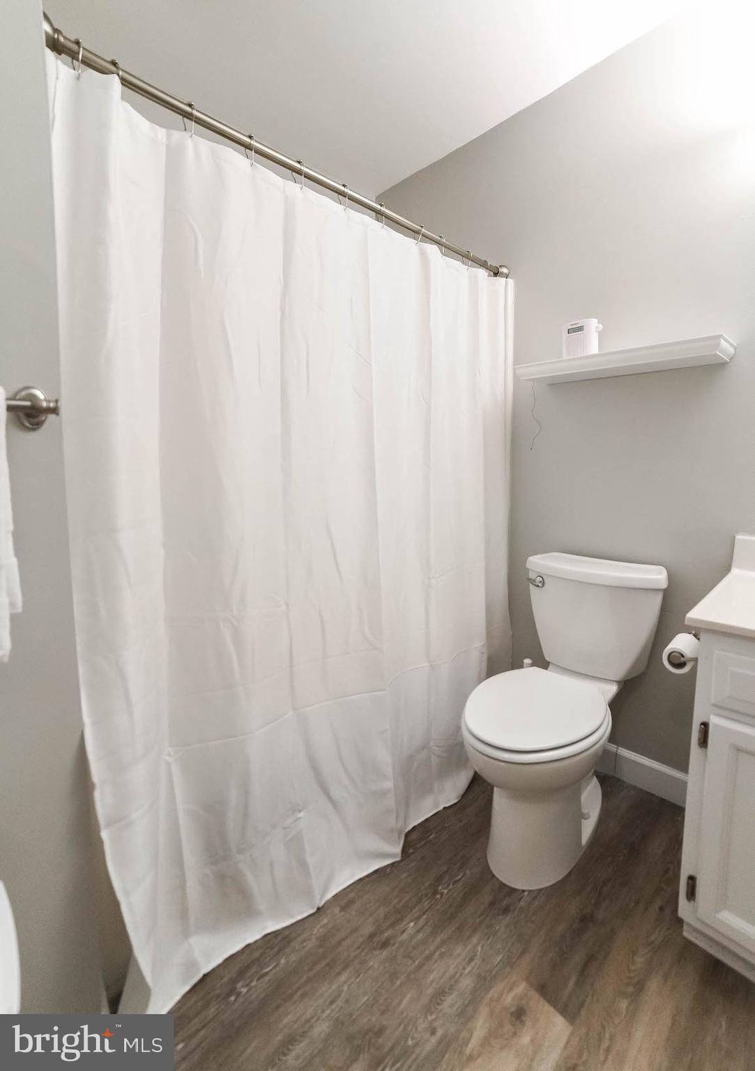 SUMMITT HILL - Residential