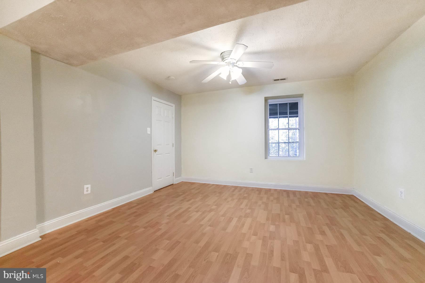 SUMMITT HILL - Residential