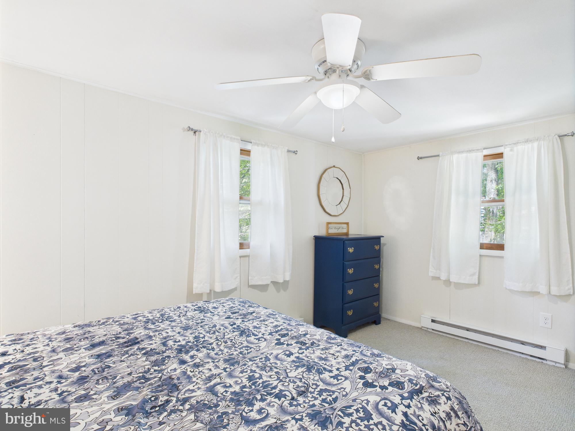 ARROWHEAD LAKE - Residential