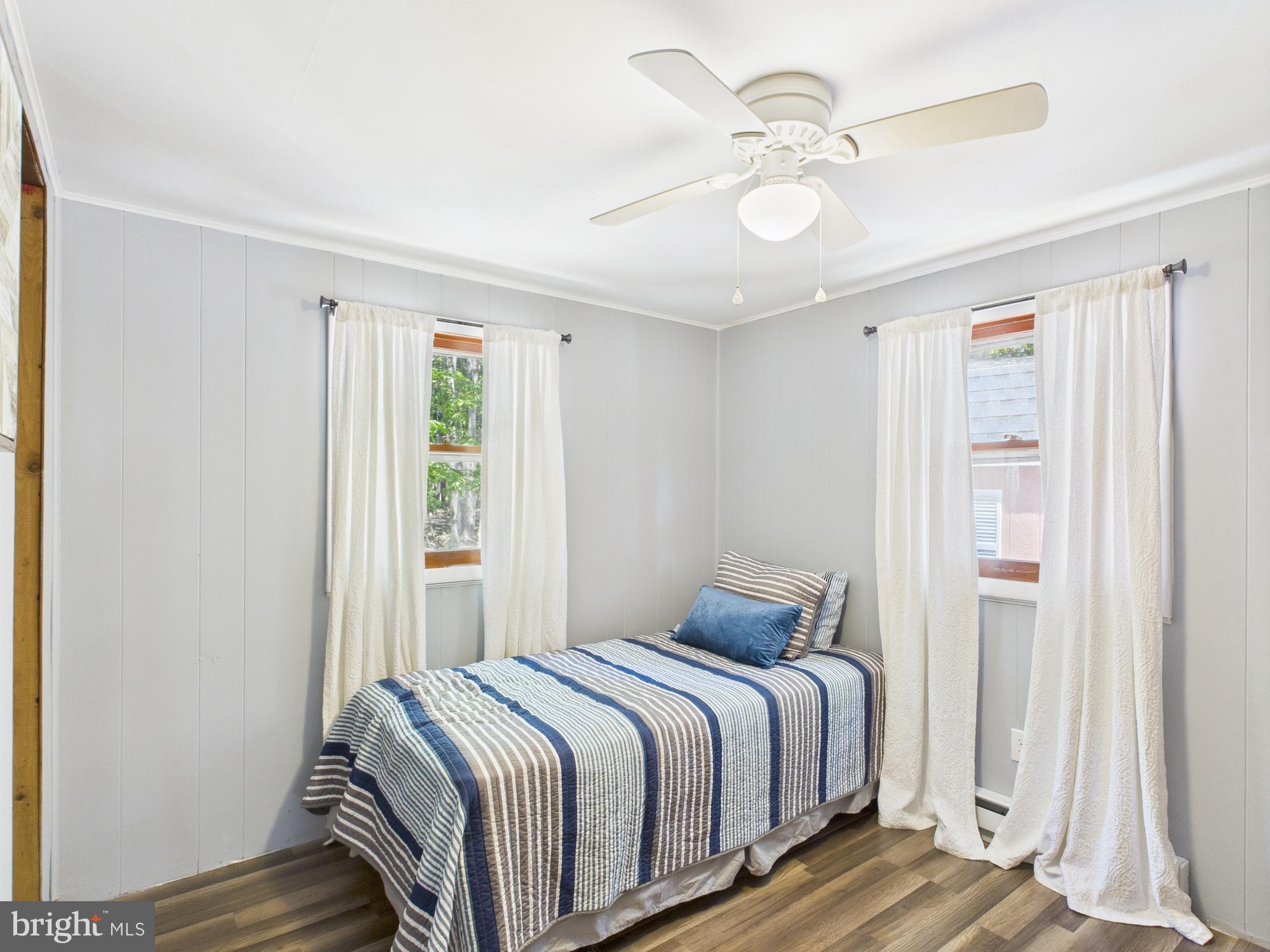 ARROWHEAD LAKE - Residential