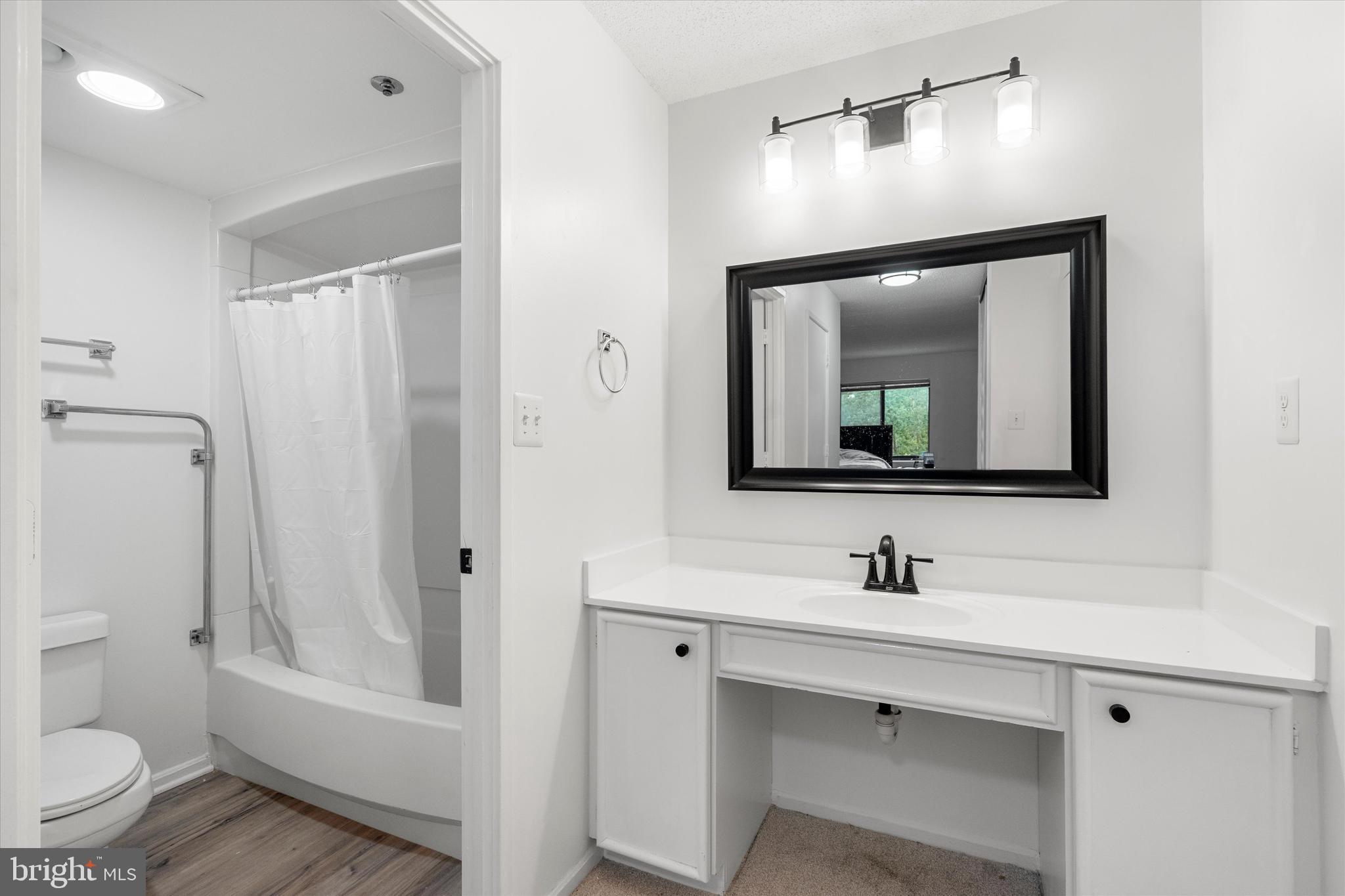 FAIRWAYS NORTH - Residential