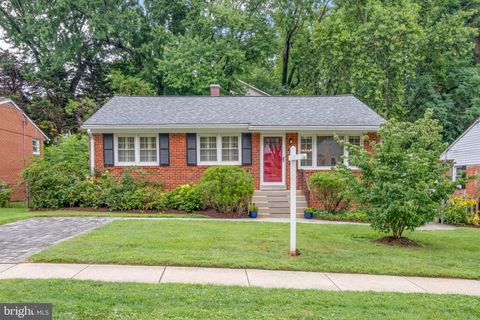 Homes For Sale - 10913 Drumm Avenue<br/> KENSINGTON, MD 20895