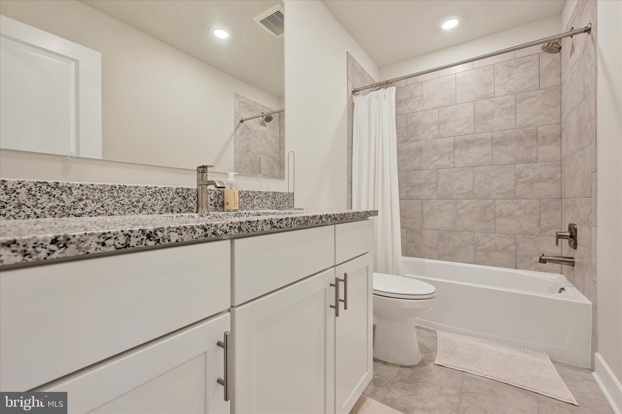 WOODHOLME - Residential