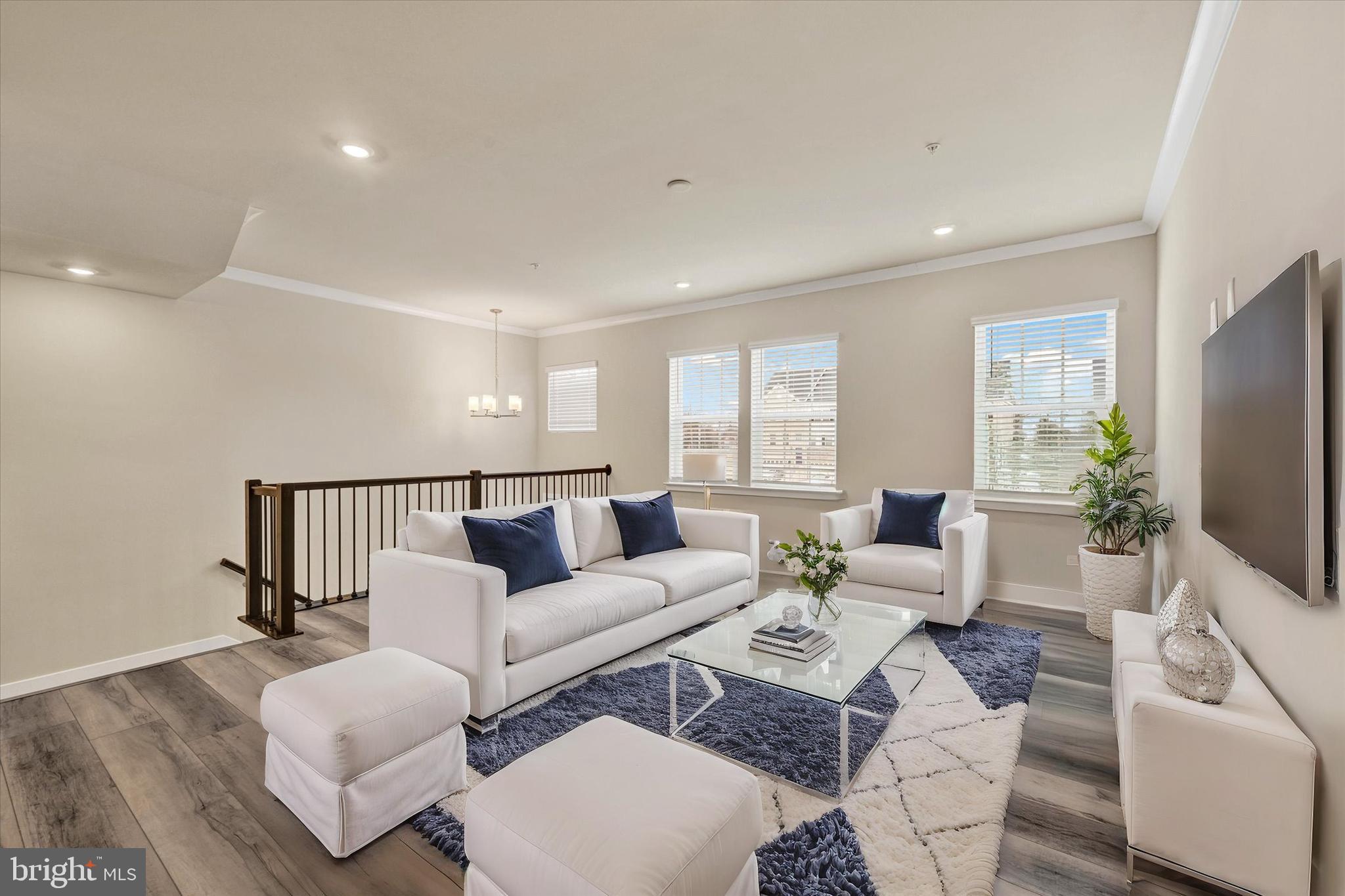 206 BIRDIE COURT