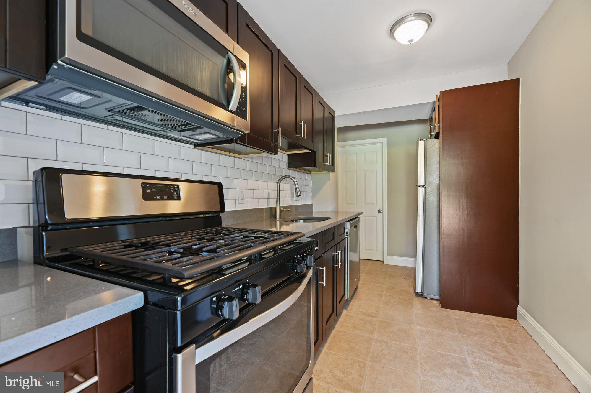 FRANKFORD - Residential