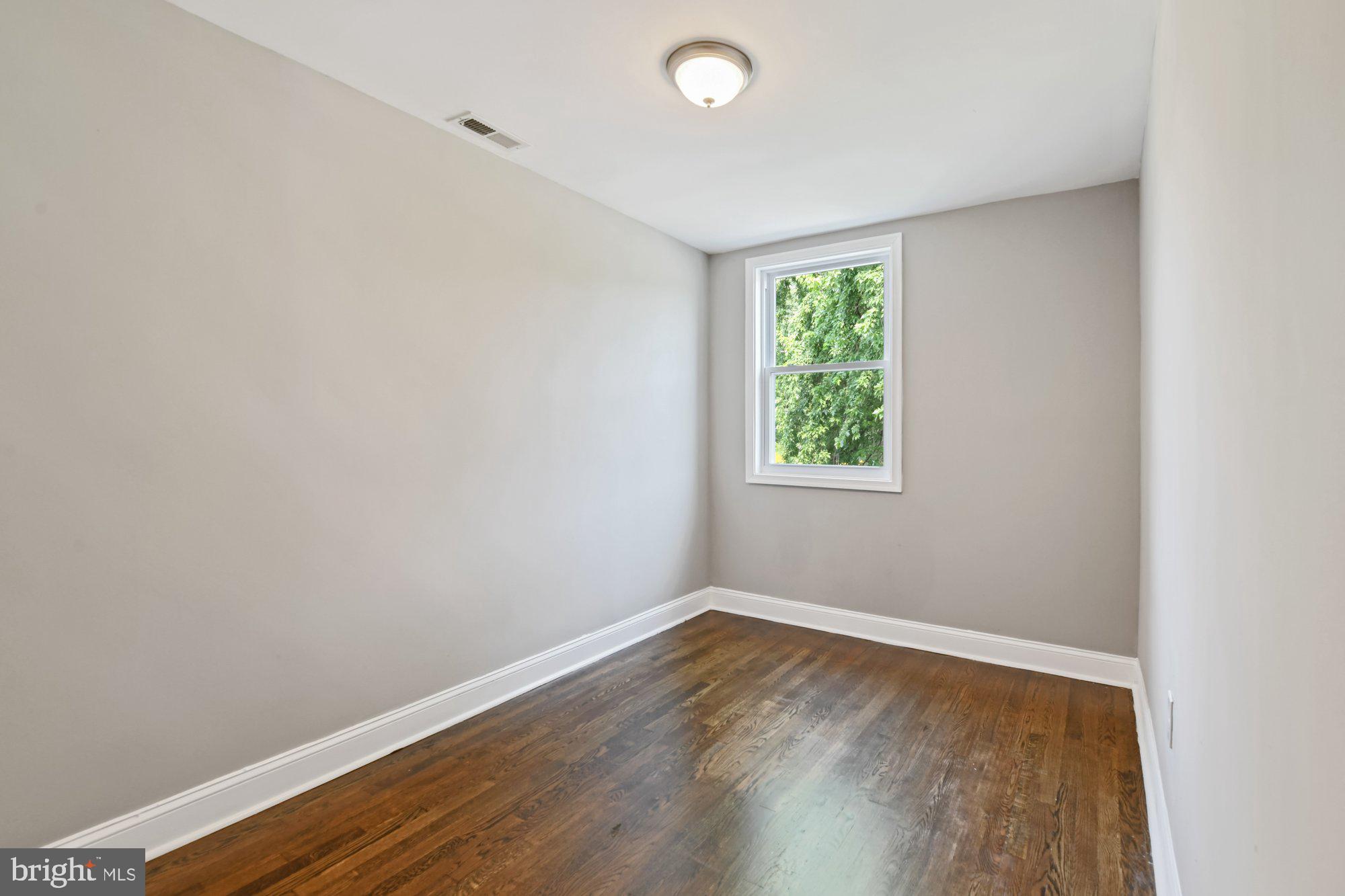 FRANKFORD - Residential