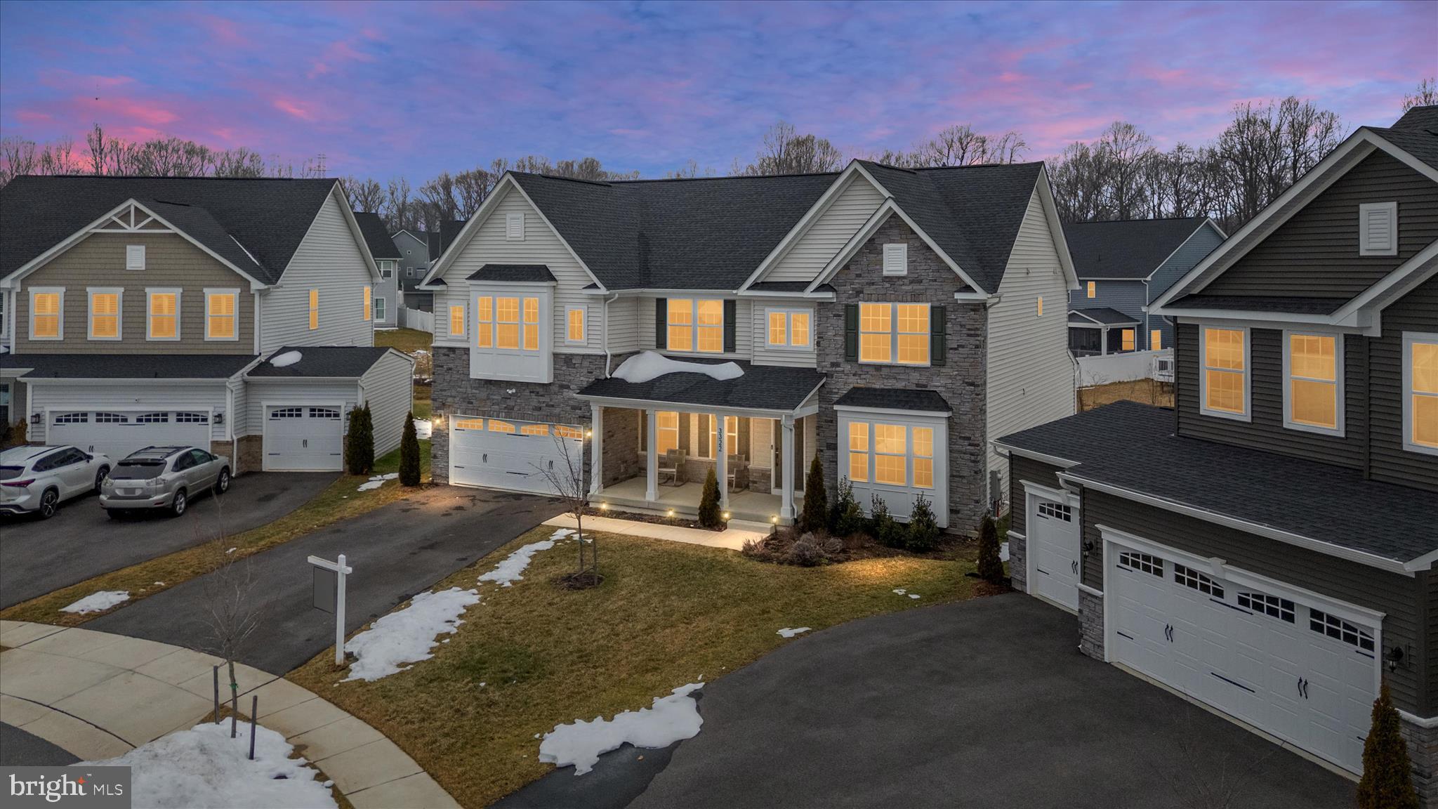 TWO RIVERS - Residential