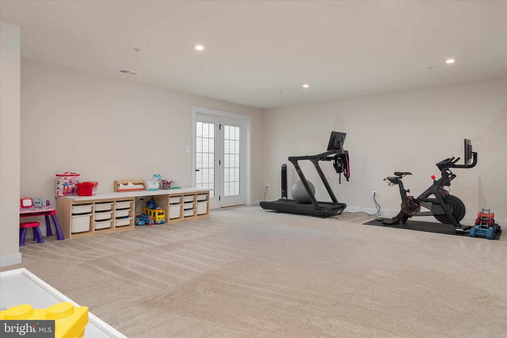 TWO RIVERS - Residential