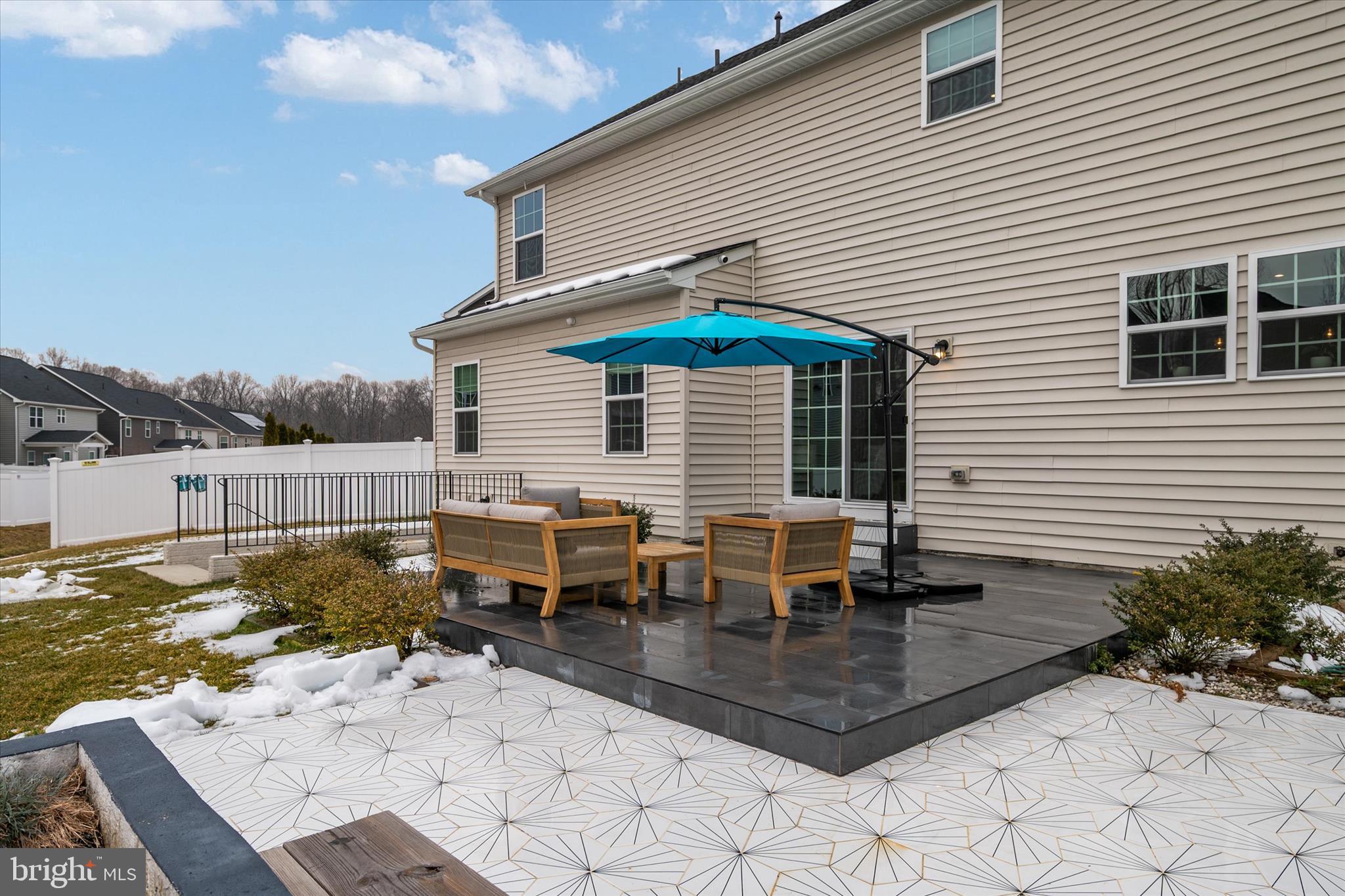 TWO RIVERS - Residential