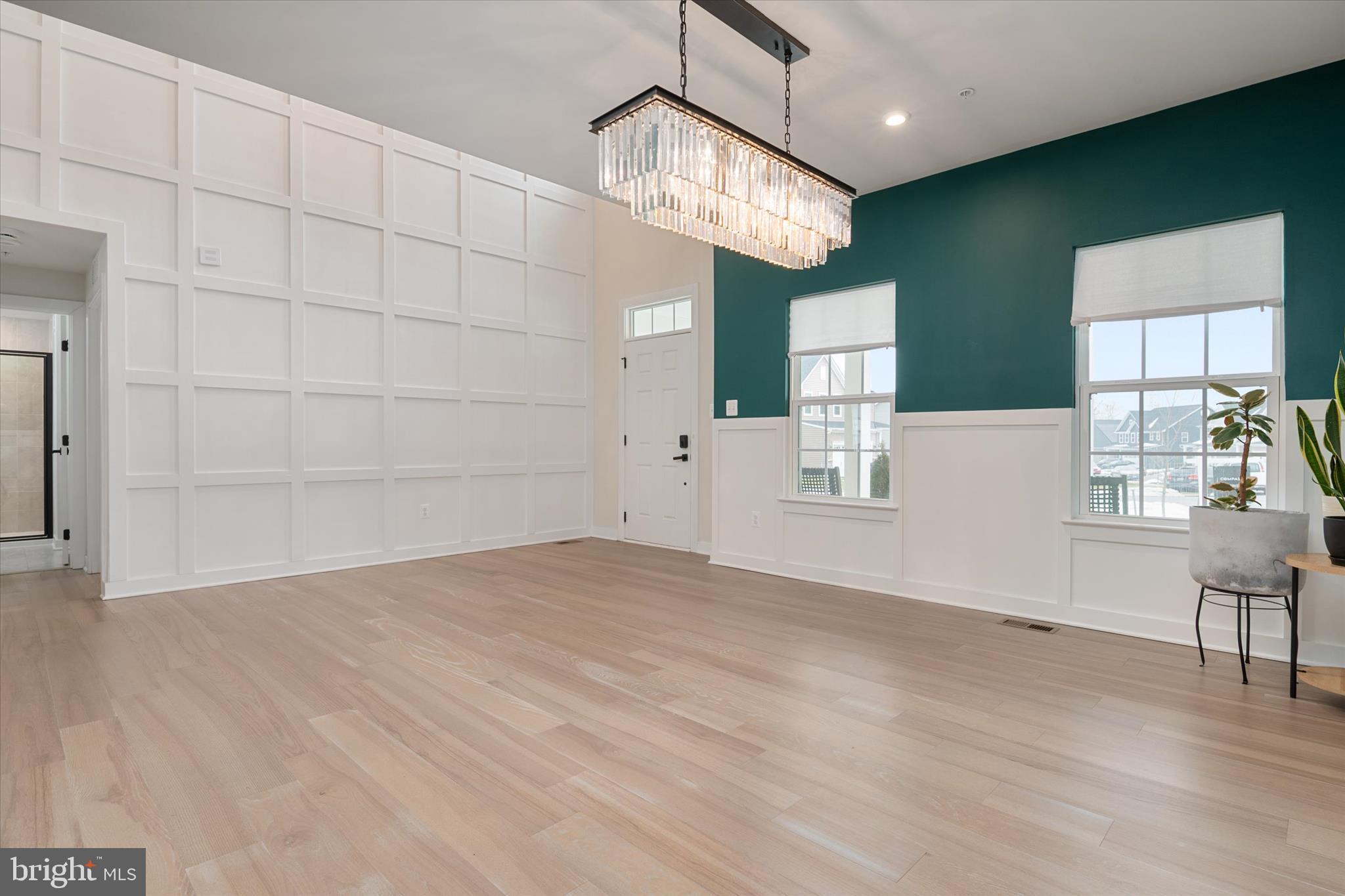 TWO RIVERS - Residential