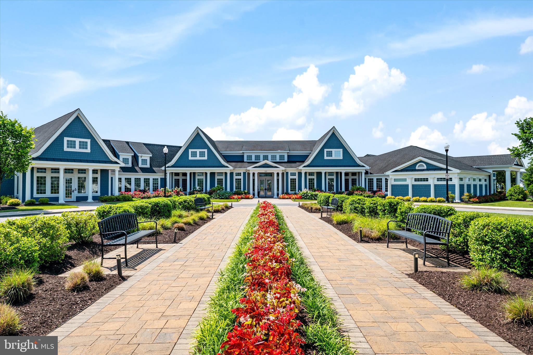 TWO RIVERS - Residential