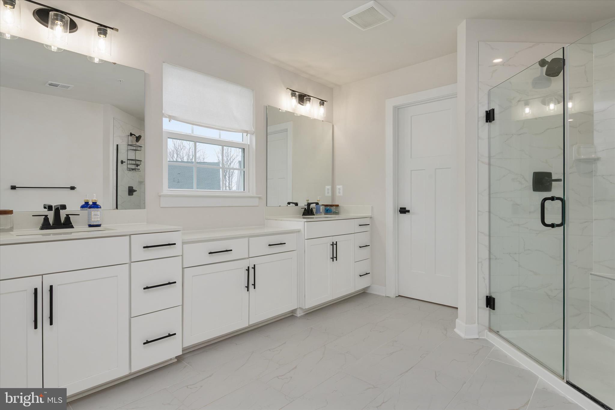 TWO RIVERS - Residential