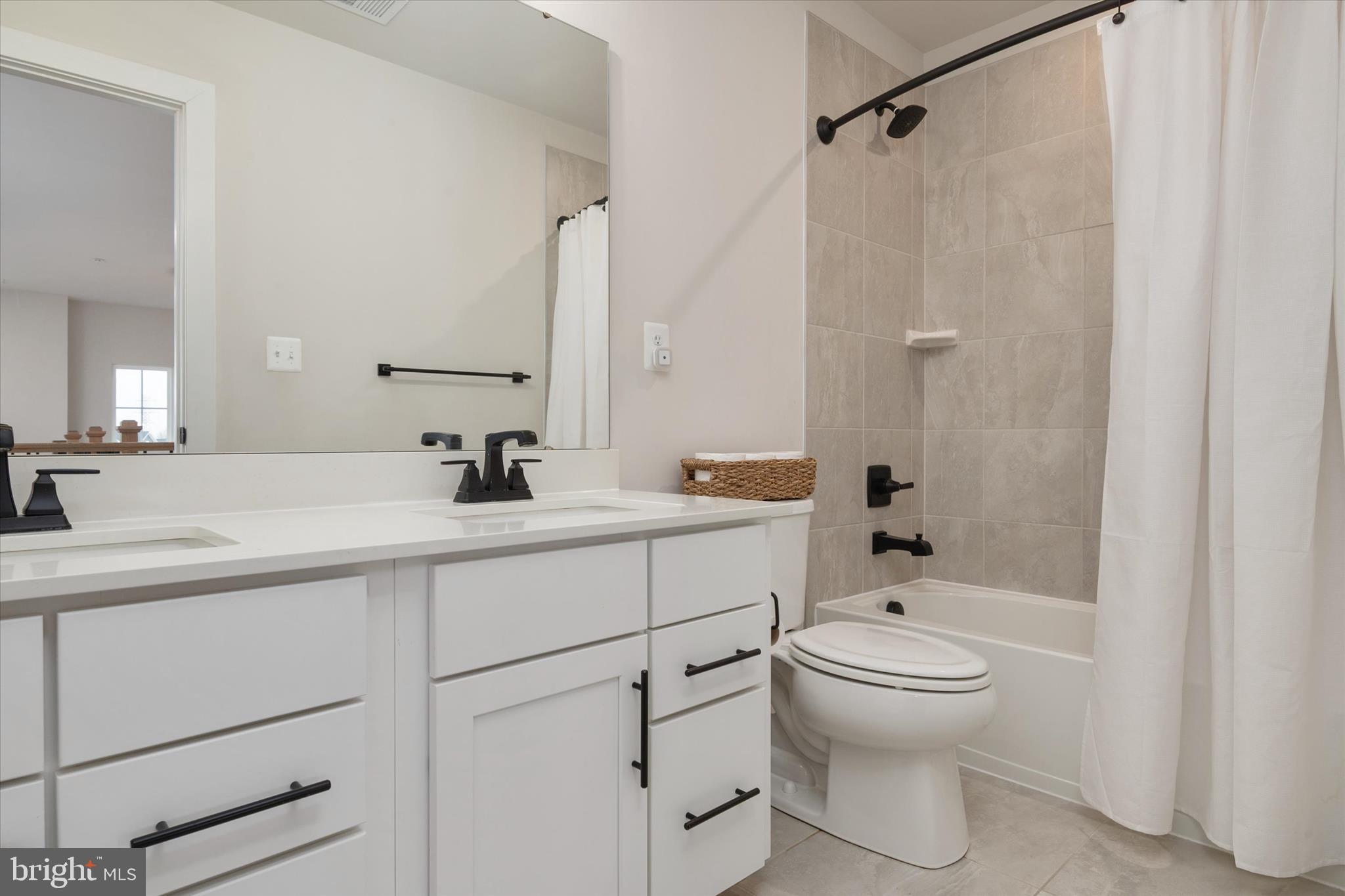 TWO RIVERS - Residential