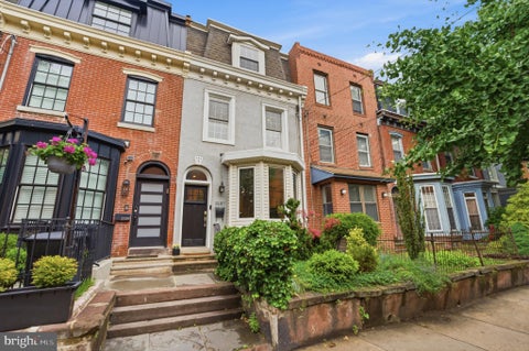 Townhouse For Sale - 2137 Bainbridge Street<br/> PHILADELPHIA, PA 19146