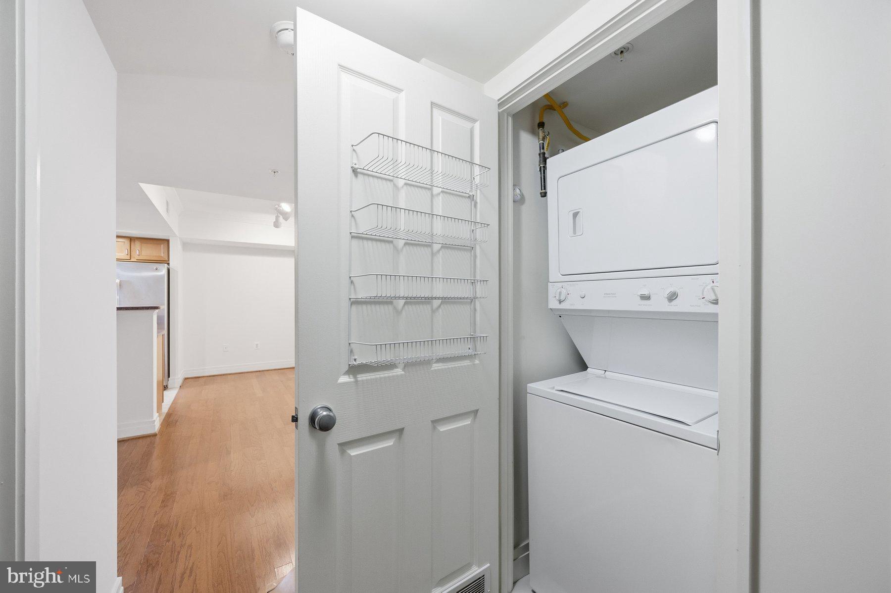 INNER HARBOR - Residential Lease