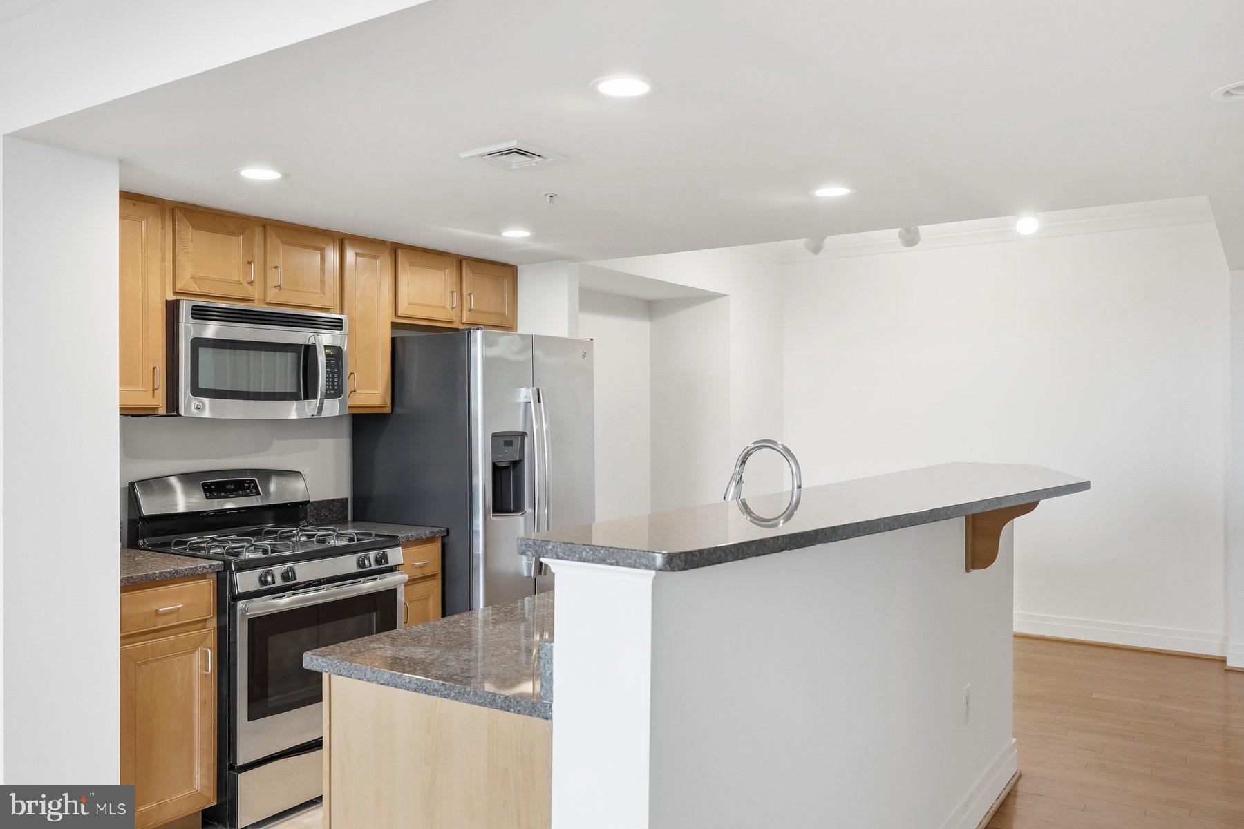 INNER HARBOR - Residential Lease