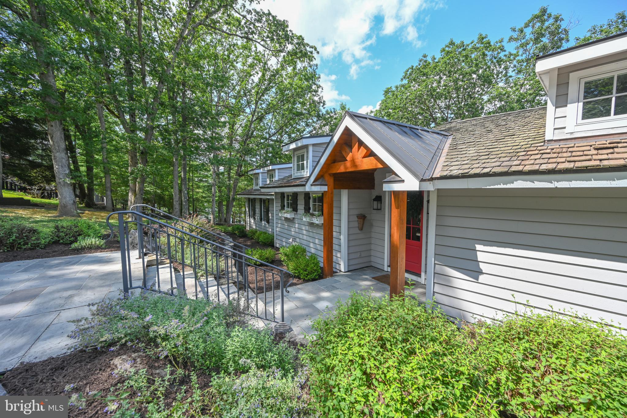197 BLACK ANGUS DRIVE /209