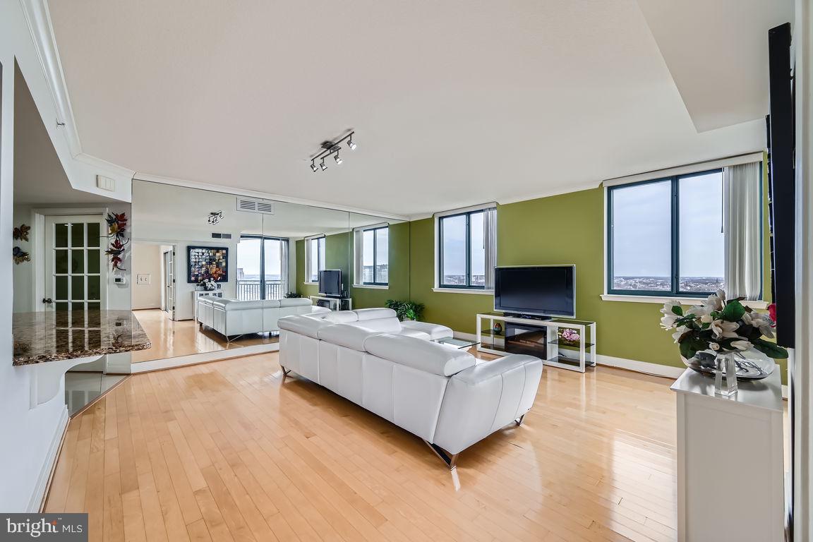 414 WATER STREET 2713