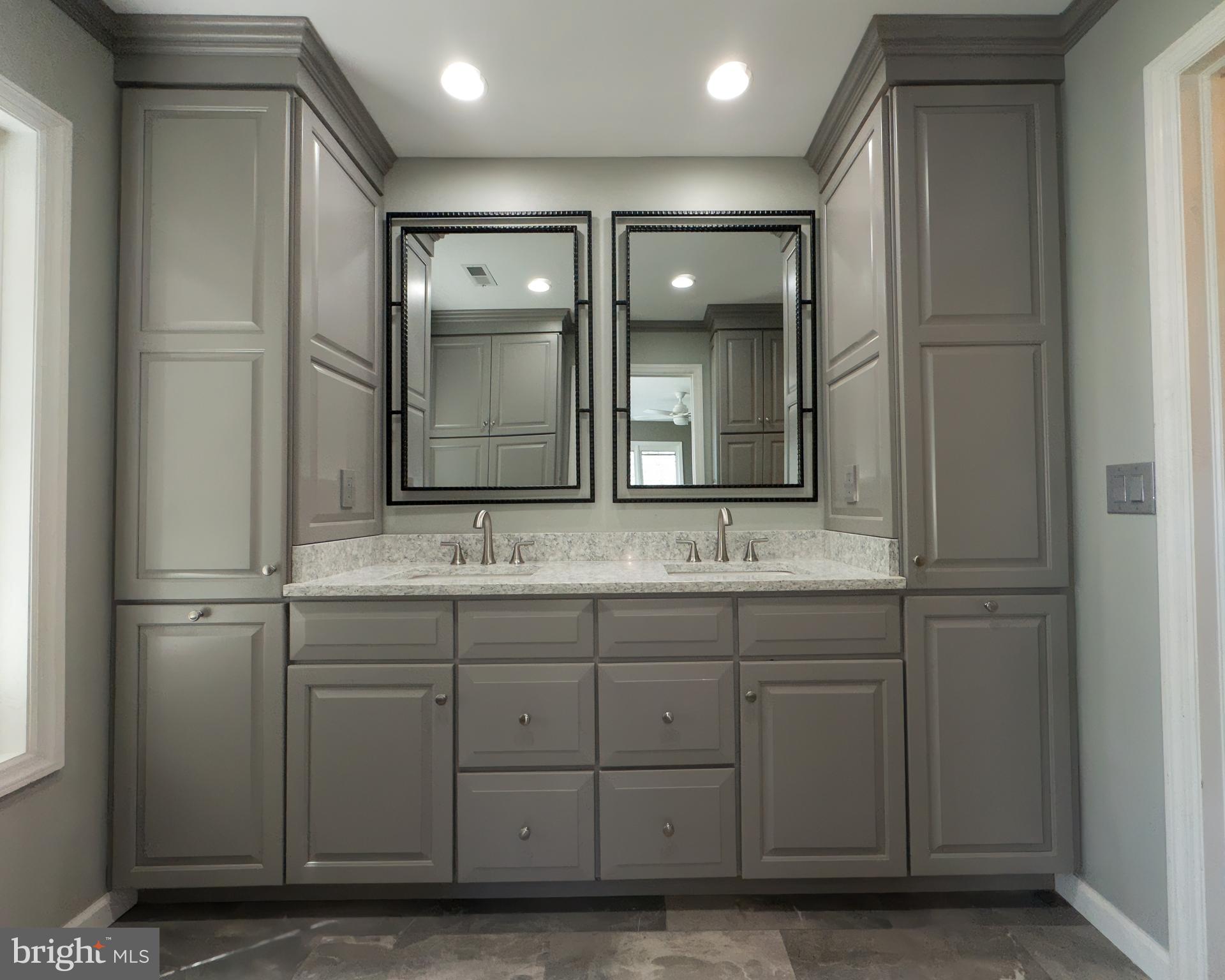 FOX HOLLOW - Residential