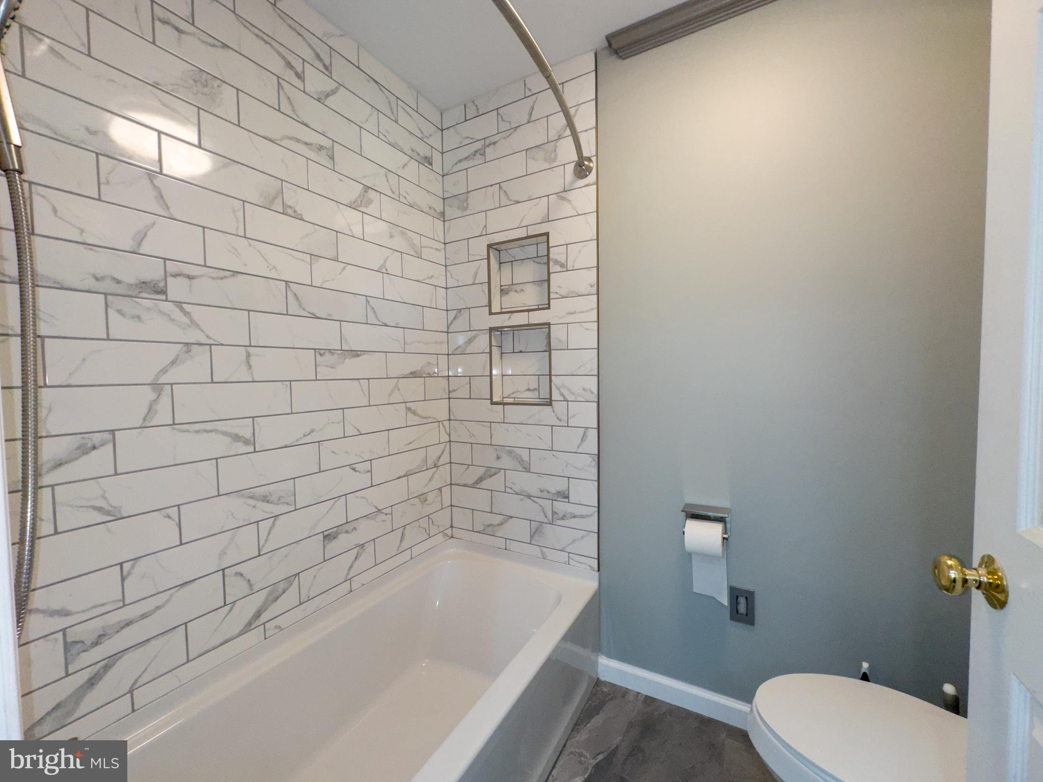 FOX HOLLOW - Residential