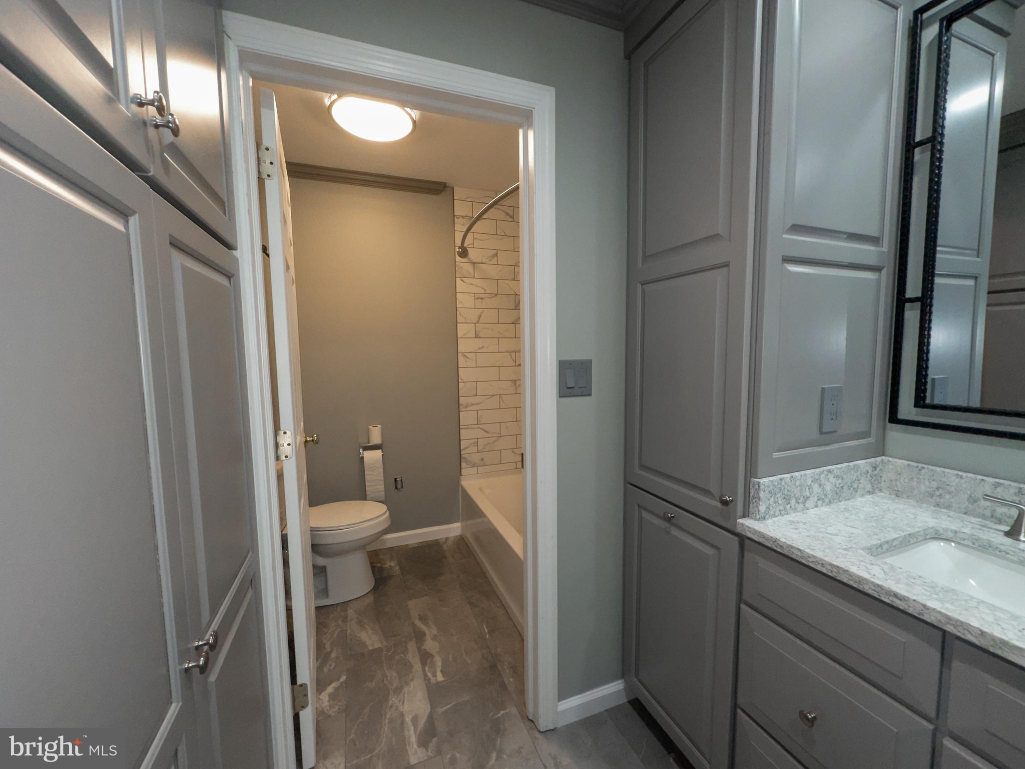 FOX HOLLOW - Residential