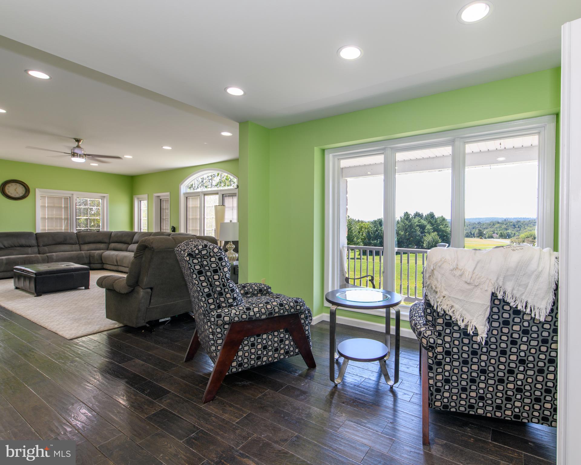 FOX HOLLOW - Residential