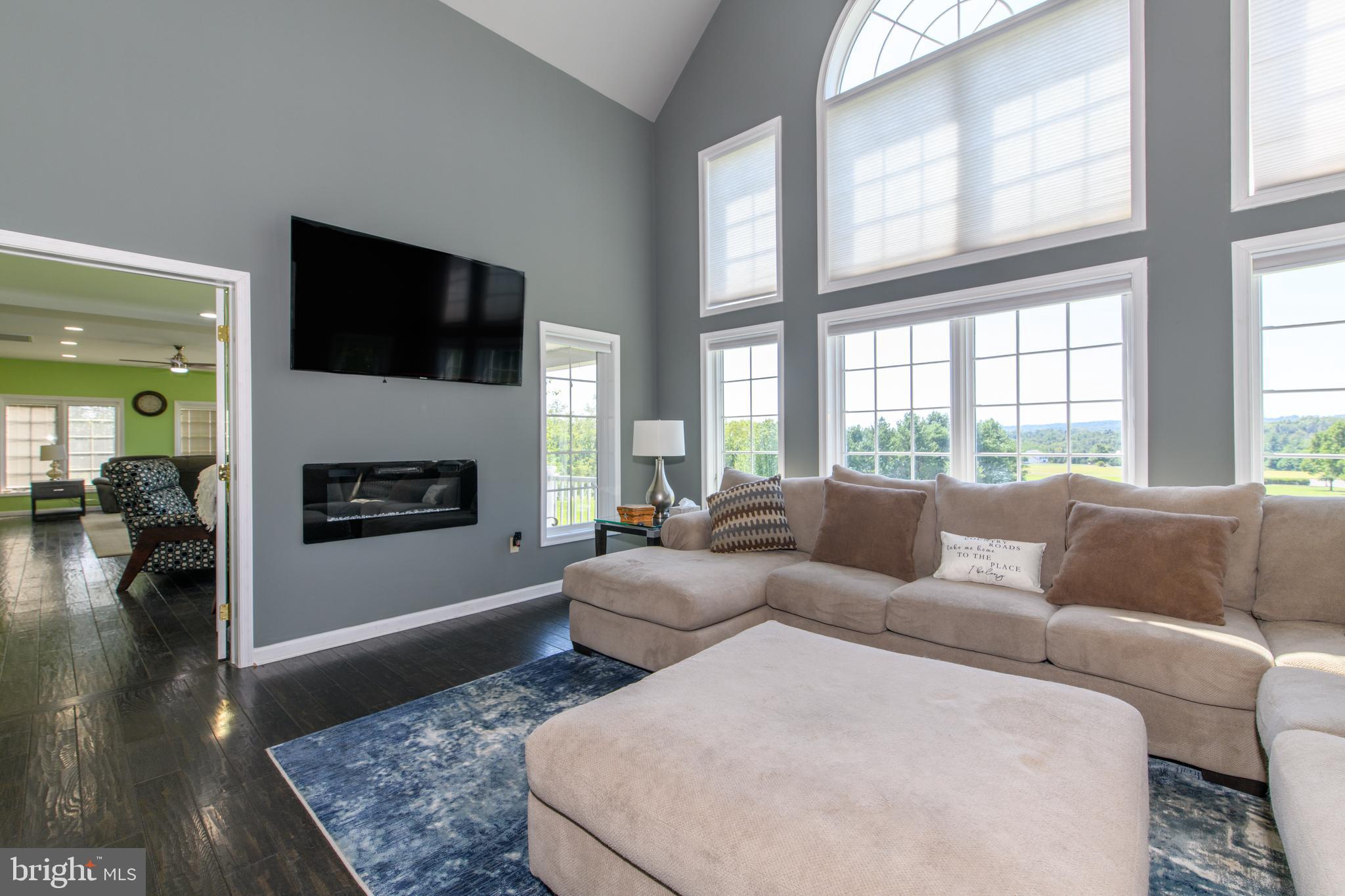 FOX HOLLOW - Residential