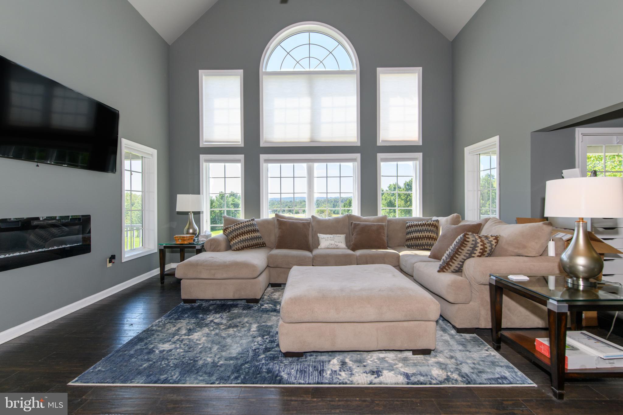 FOX HOLLOW - Residential