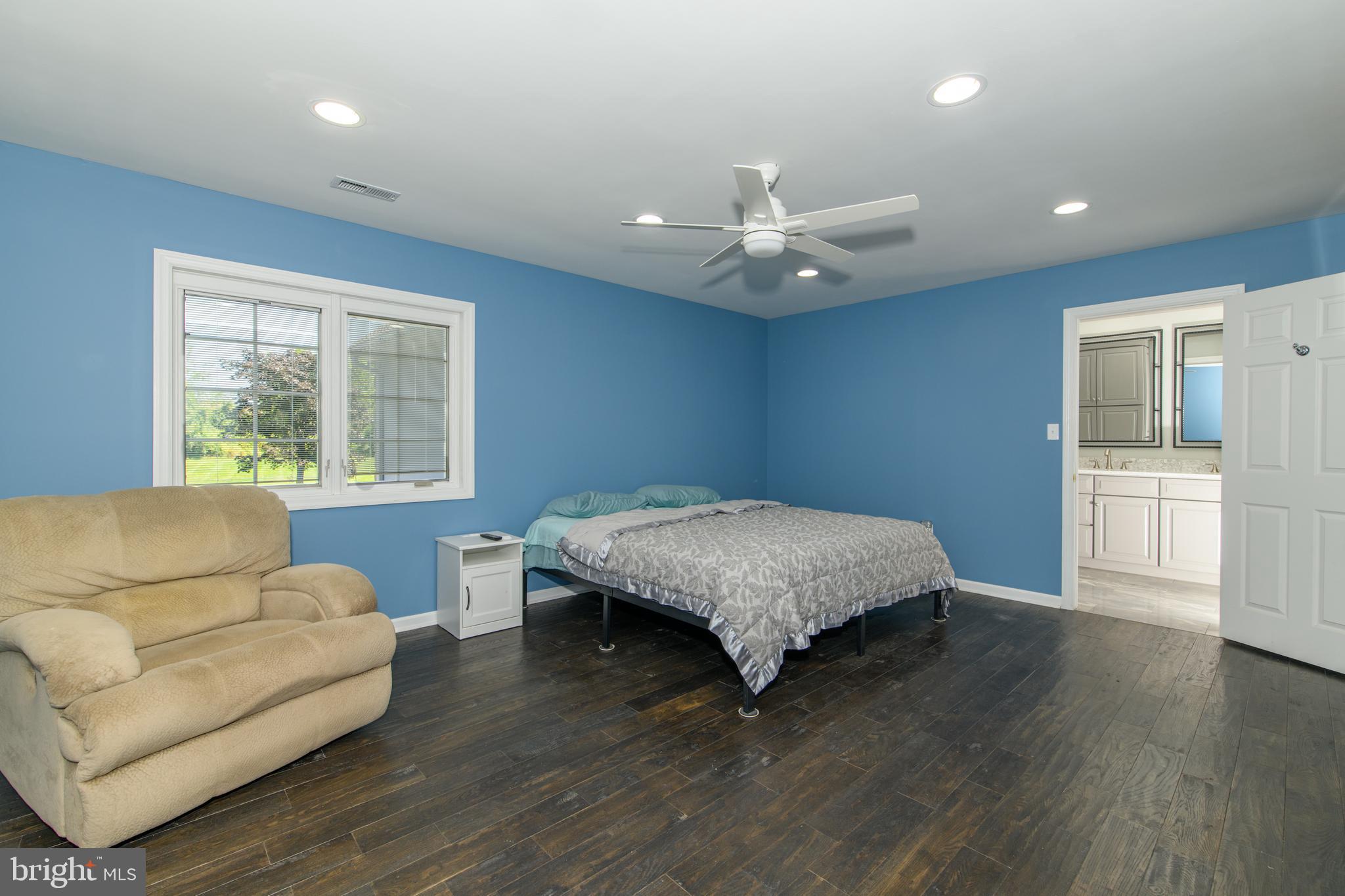 FOX HOLLOW - Residential