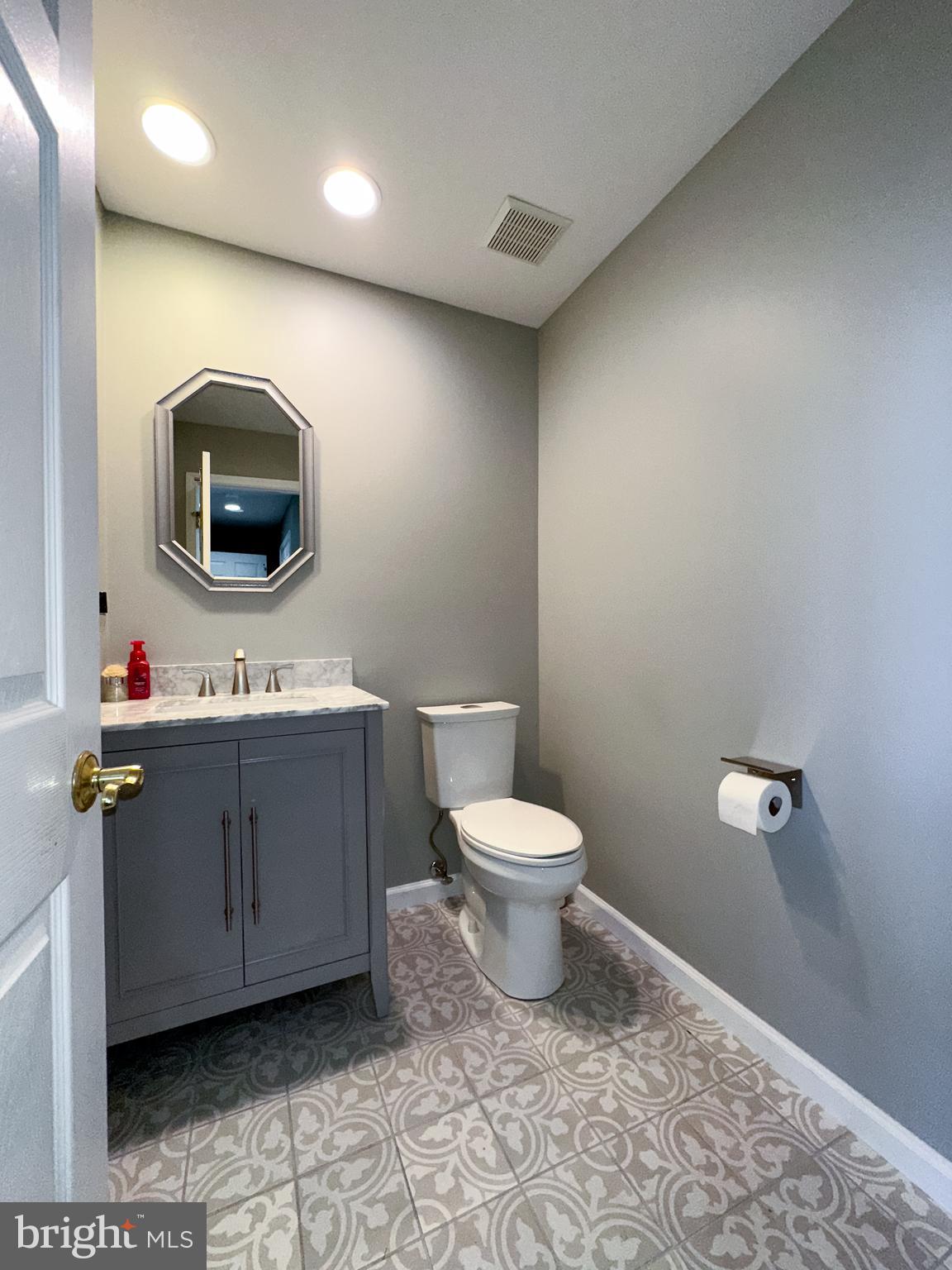 FOX HOLLOW - Residential