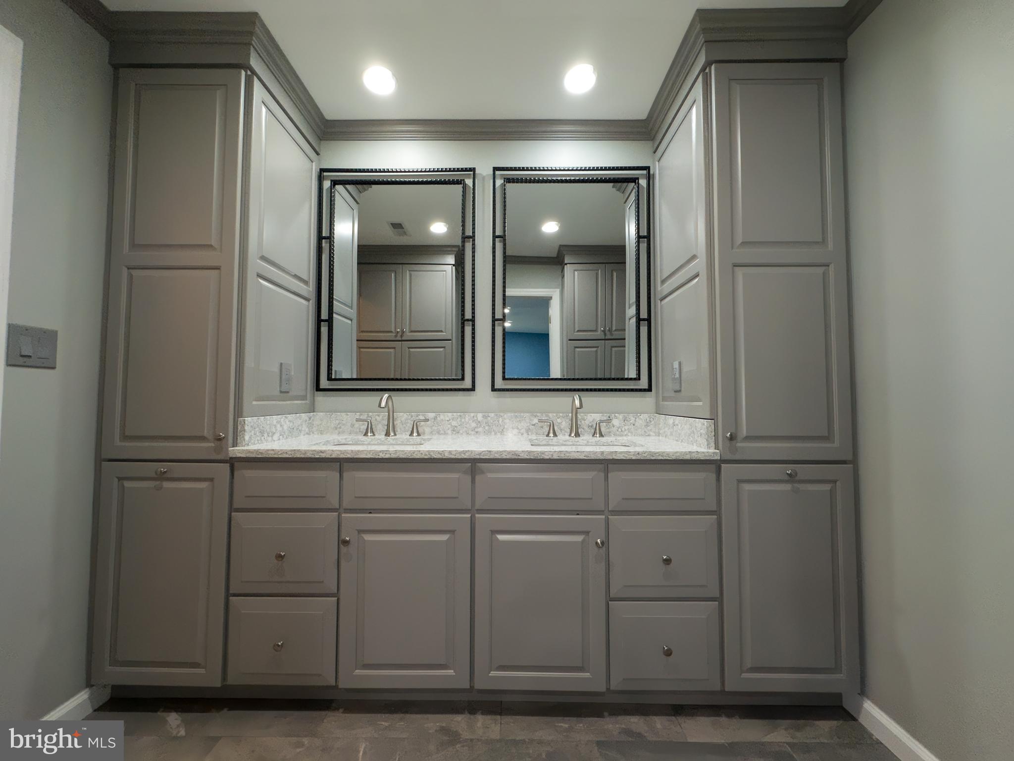 FOX HOLLOW - Residential