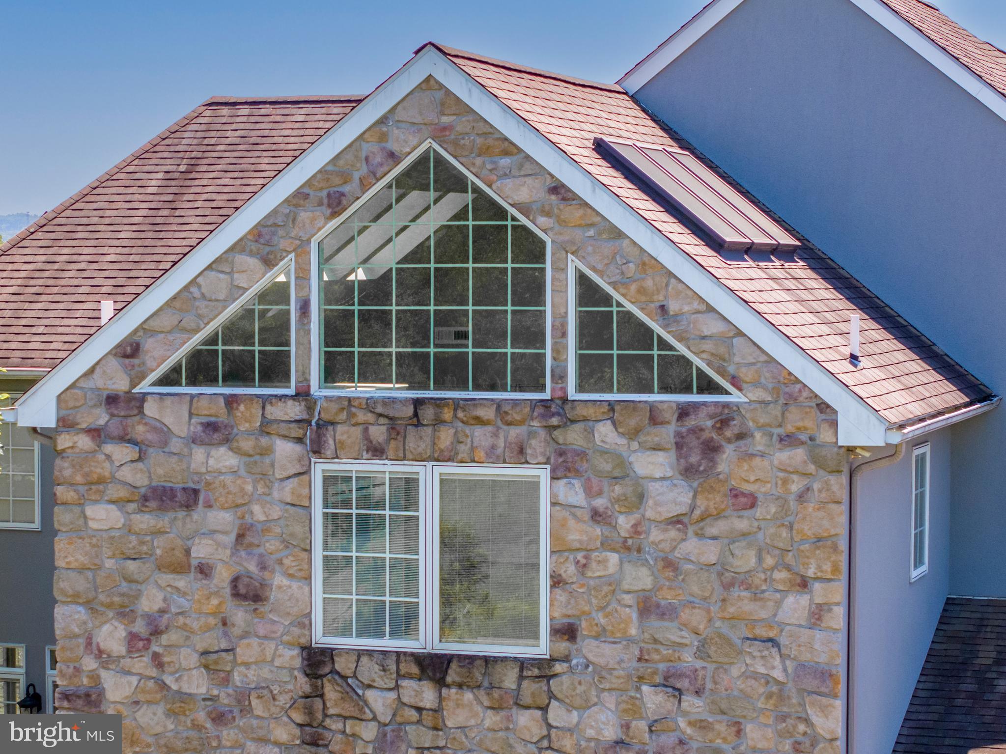 FOX HOLLOW - Residential