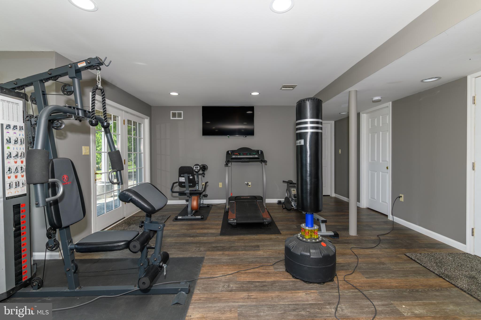 FOX HOLLOW - Residential