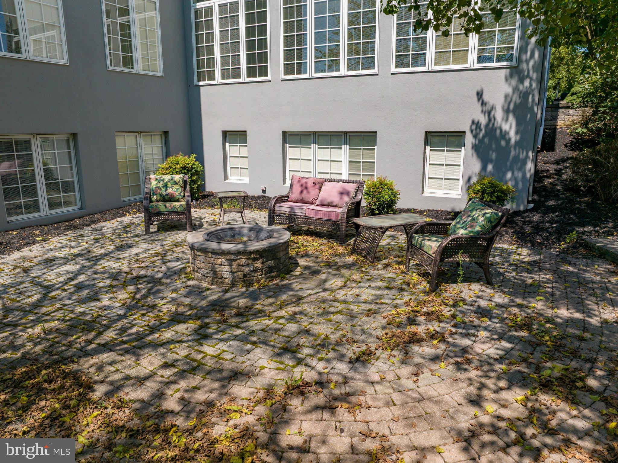 FOX HOLLOW - Residential