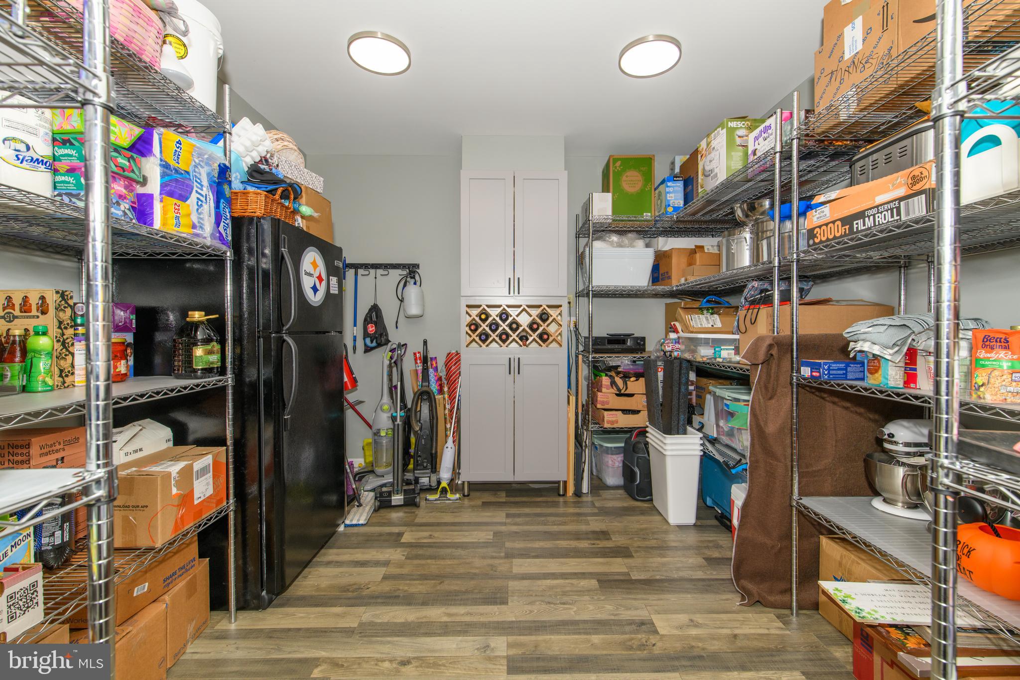 FOX HOLLOW - Residential