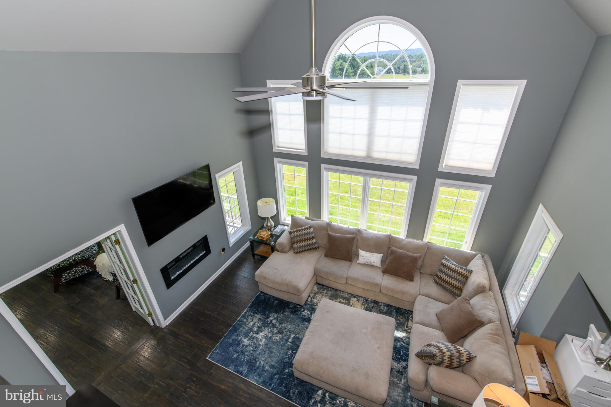 FOX HOLLOW - Residential