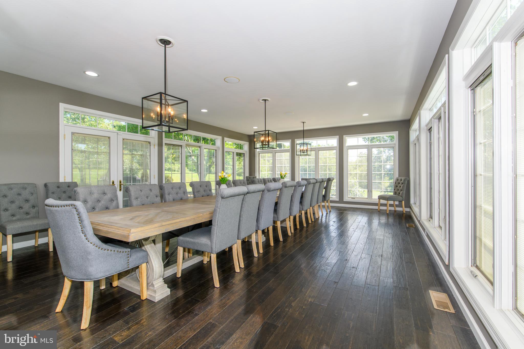 FOX HOLLOW - Residential