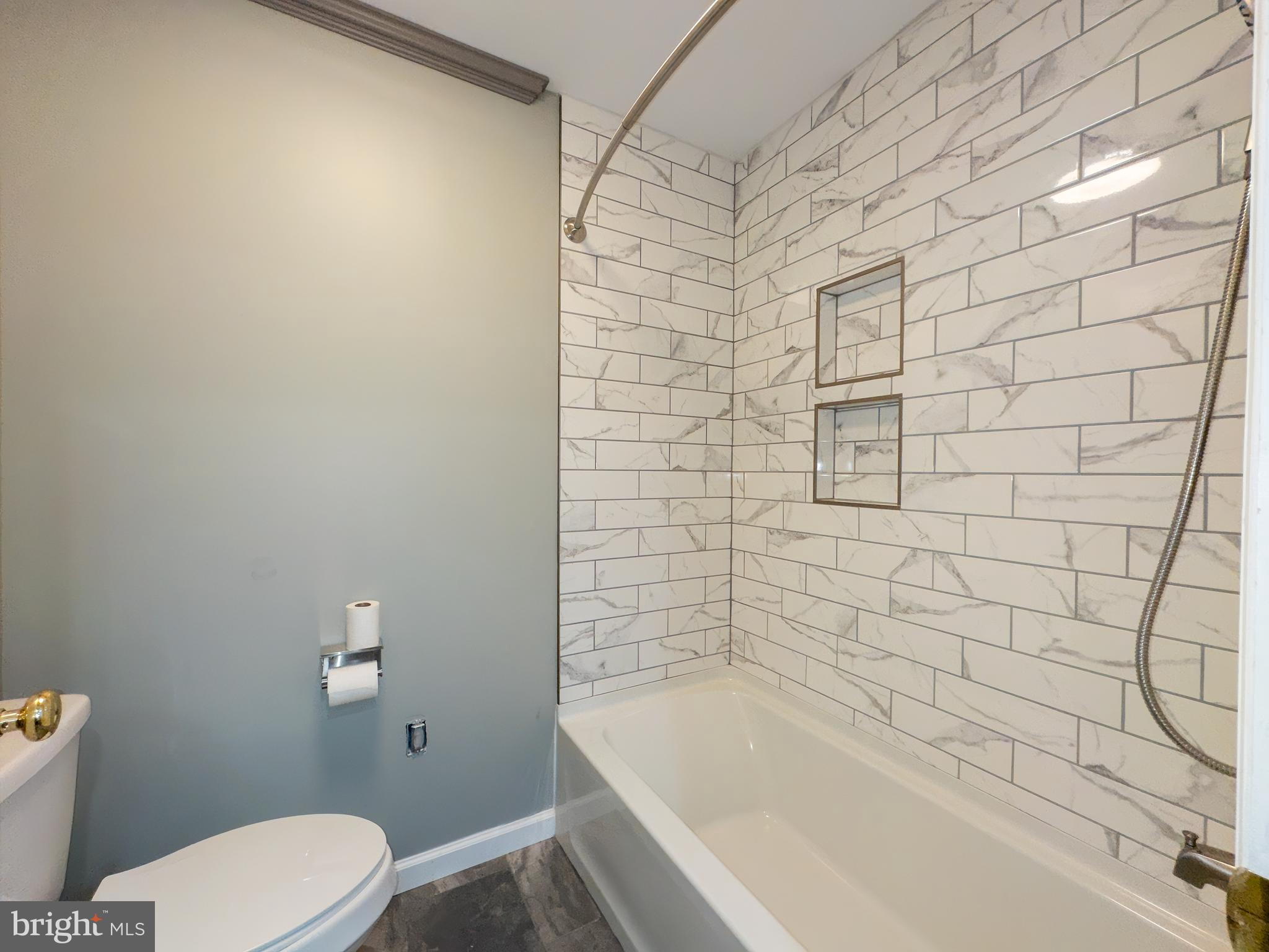 FOX HOLLOW - Residential