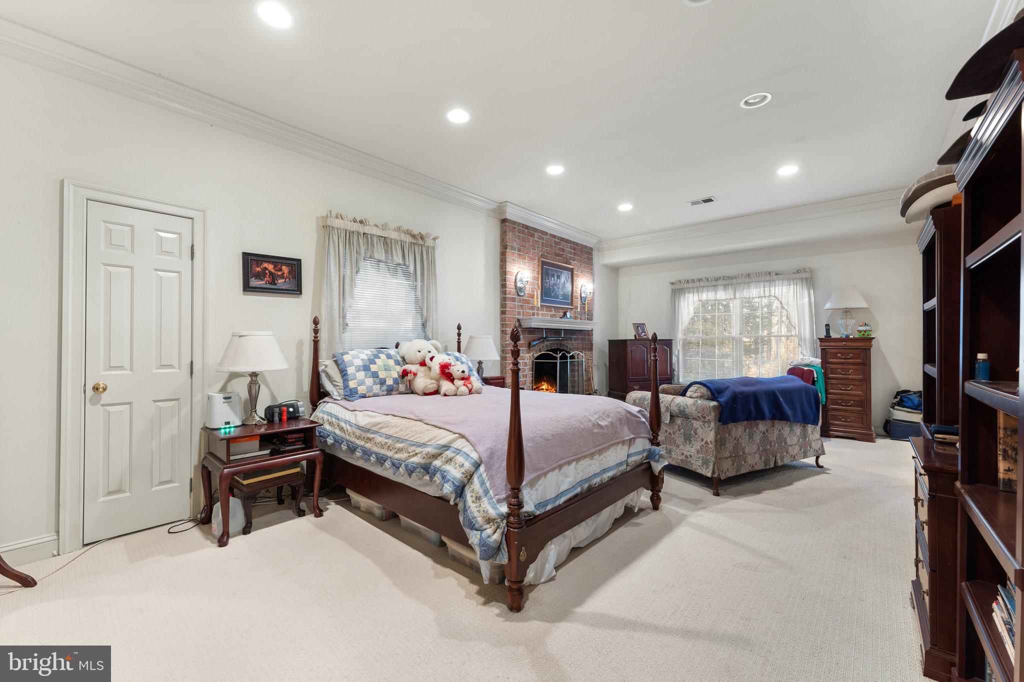 SENECA HUNT - Residential