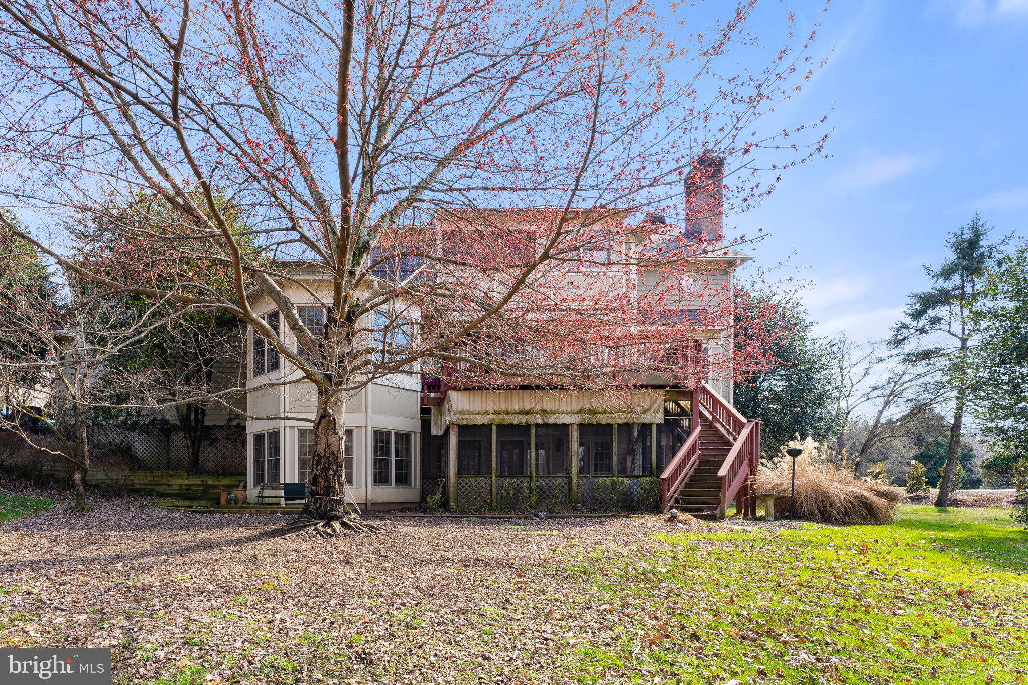 SENECA HUNT - Residential