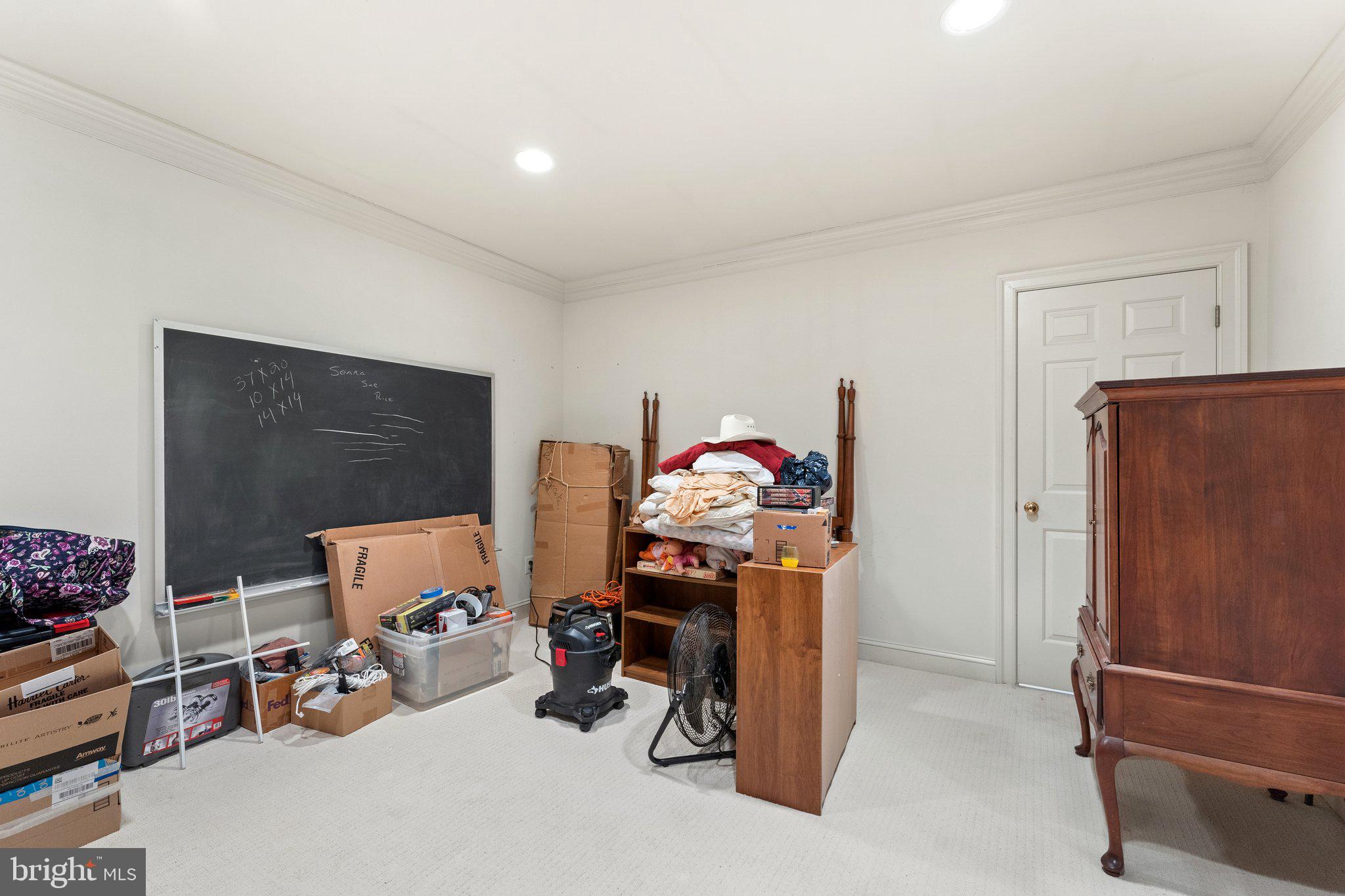 SENECA HUNT - Residential