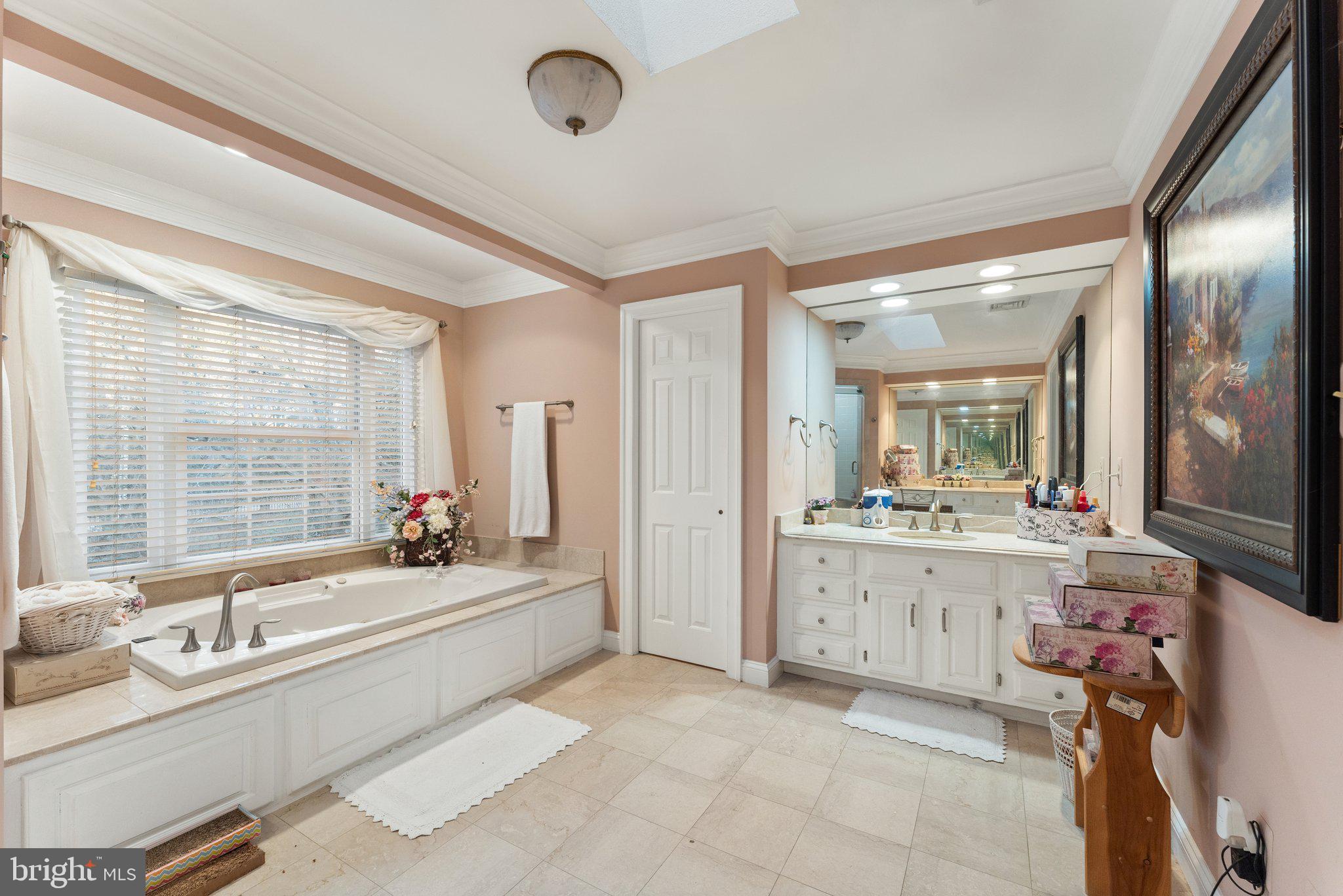 SENECA HUNT - Residential