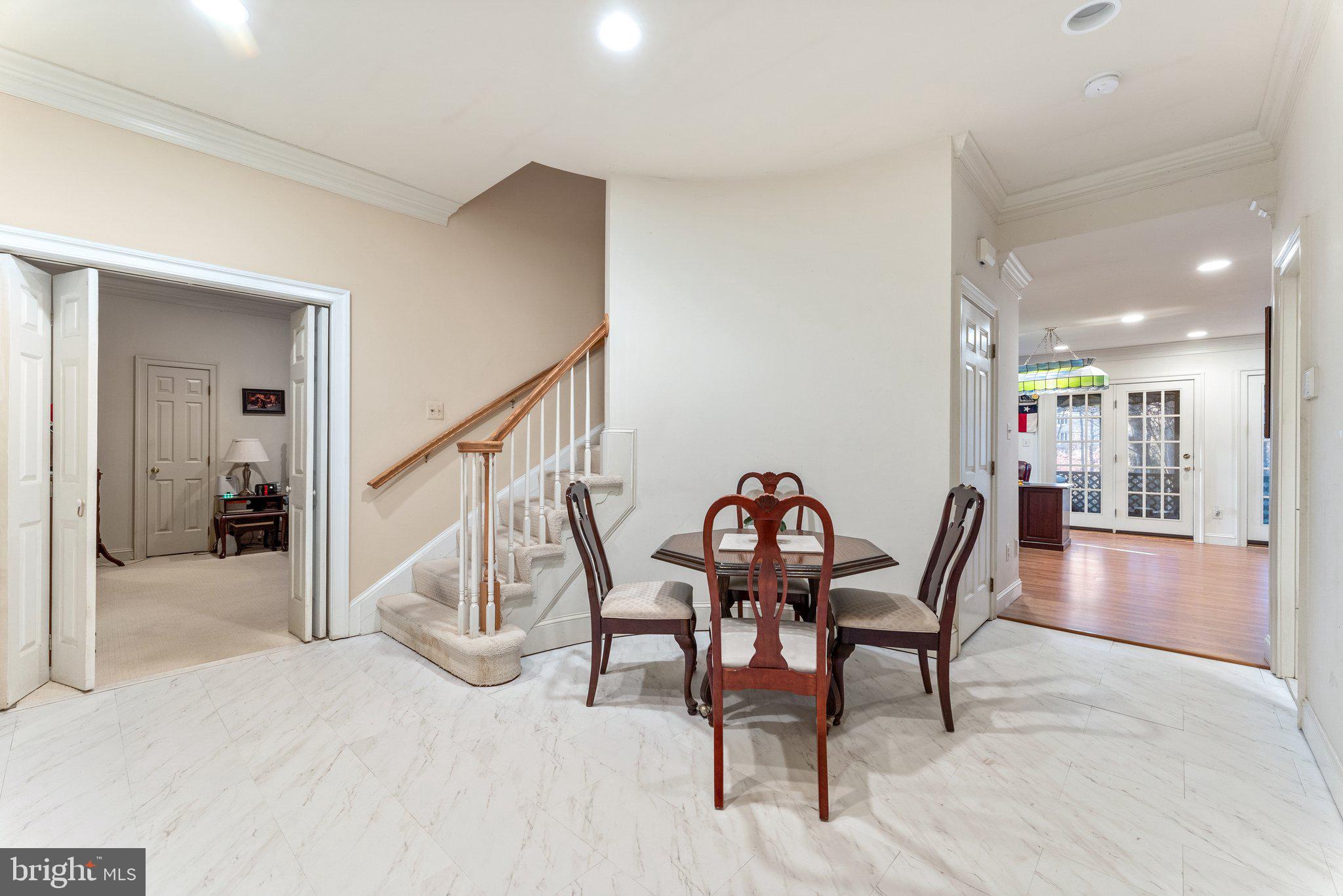 SENECA HUNT - Residential