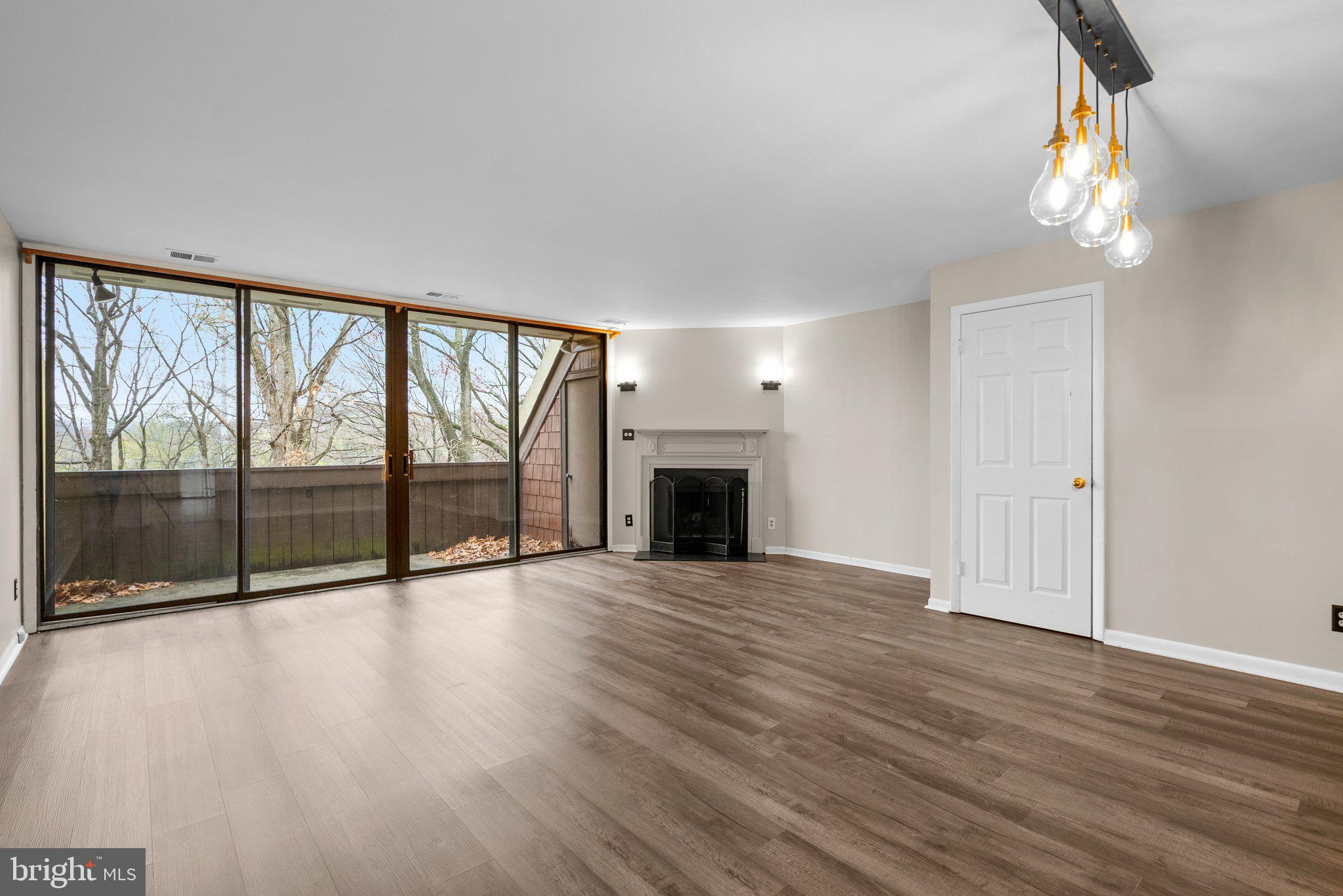 CONCORD MEWS - Residential Lease